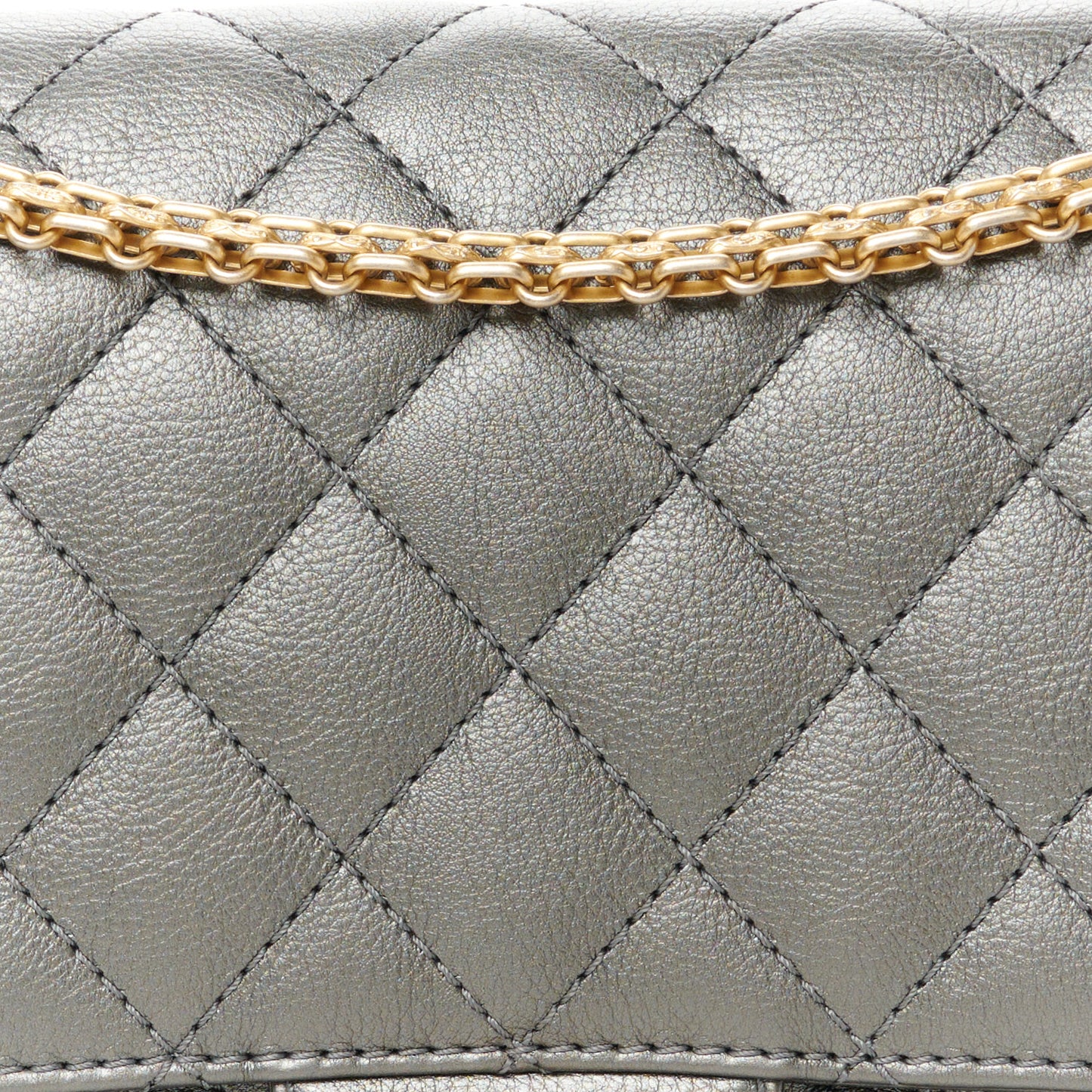 Metallic Calfskin Quilted 2.55 Reissue 226 Flap Charcoal