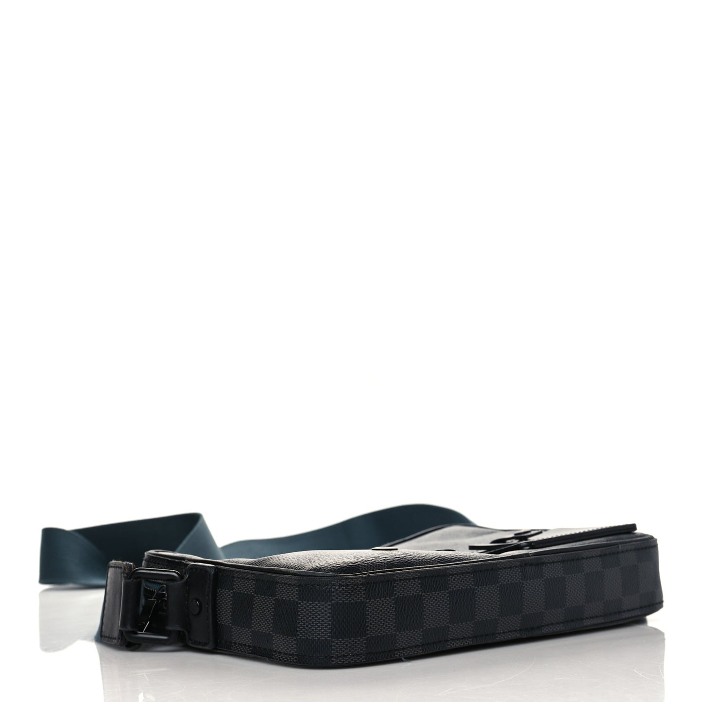 Damier Graphite Alpha Messenger Bag