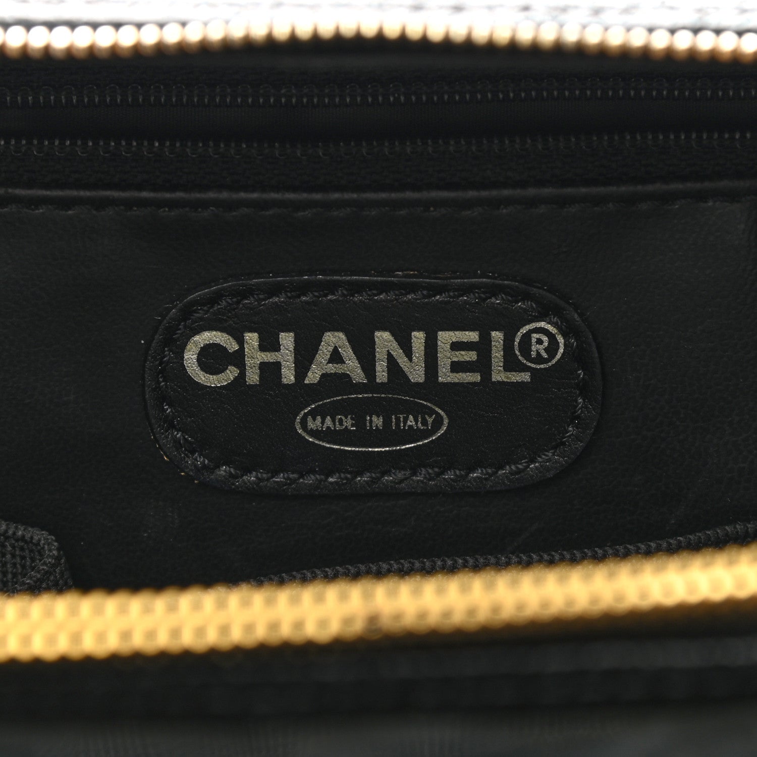 Chanel Caviar CC Vanity Case Black 6 of 8