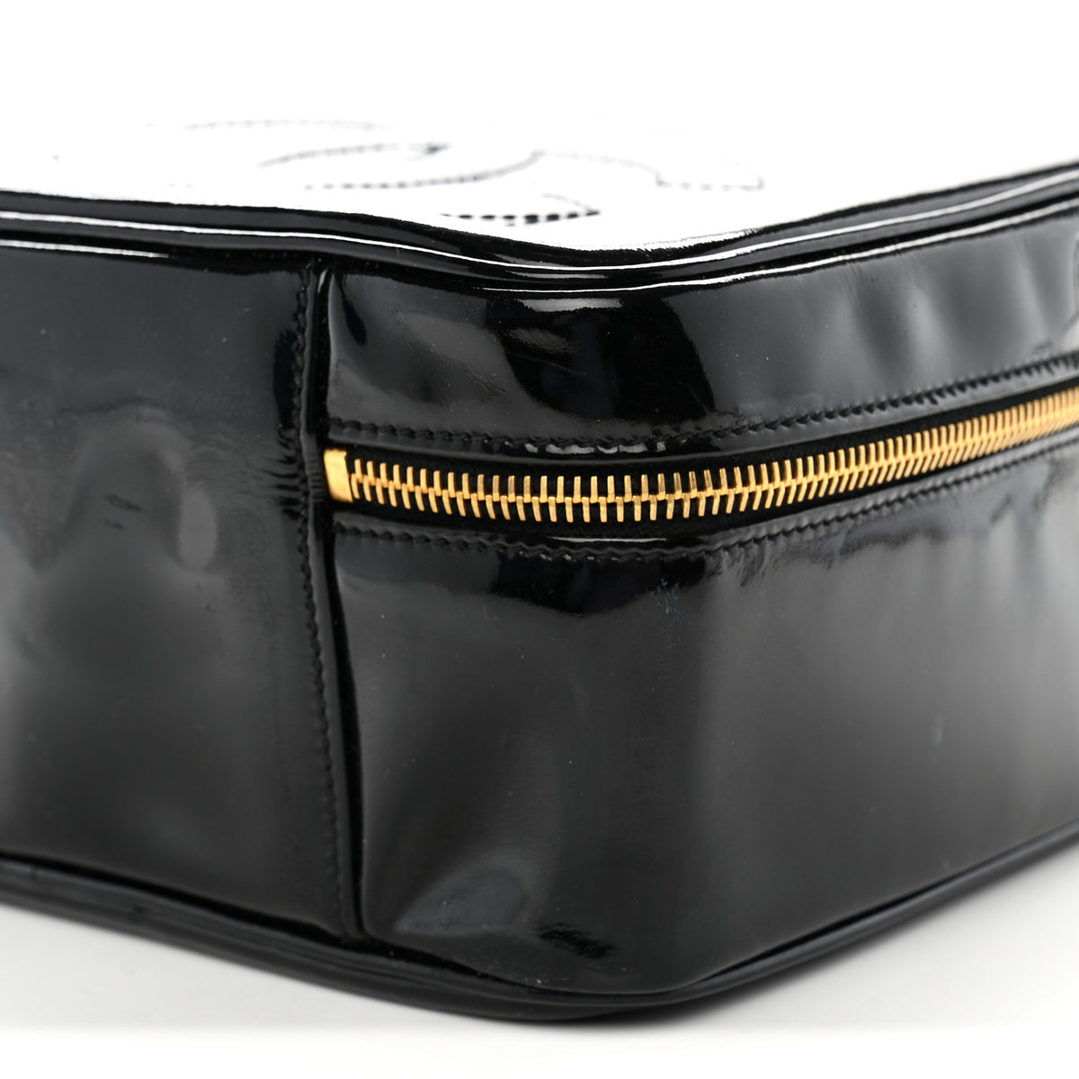 Patent Timeless CC Vanity Case Black