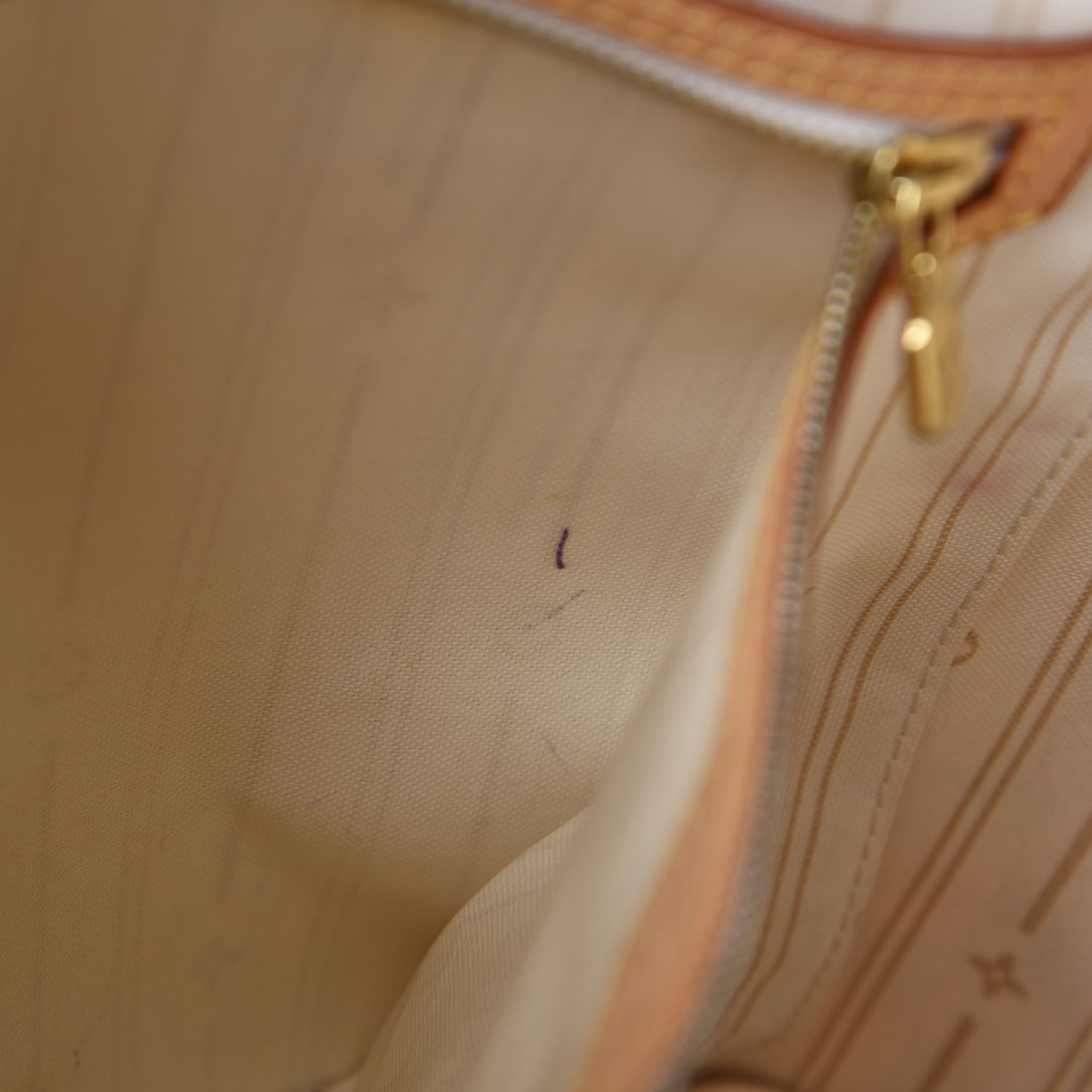 Louis Vuitton Damier Azur Neverfull MM 21 of 36