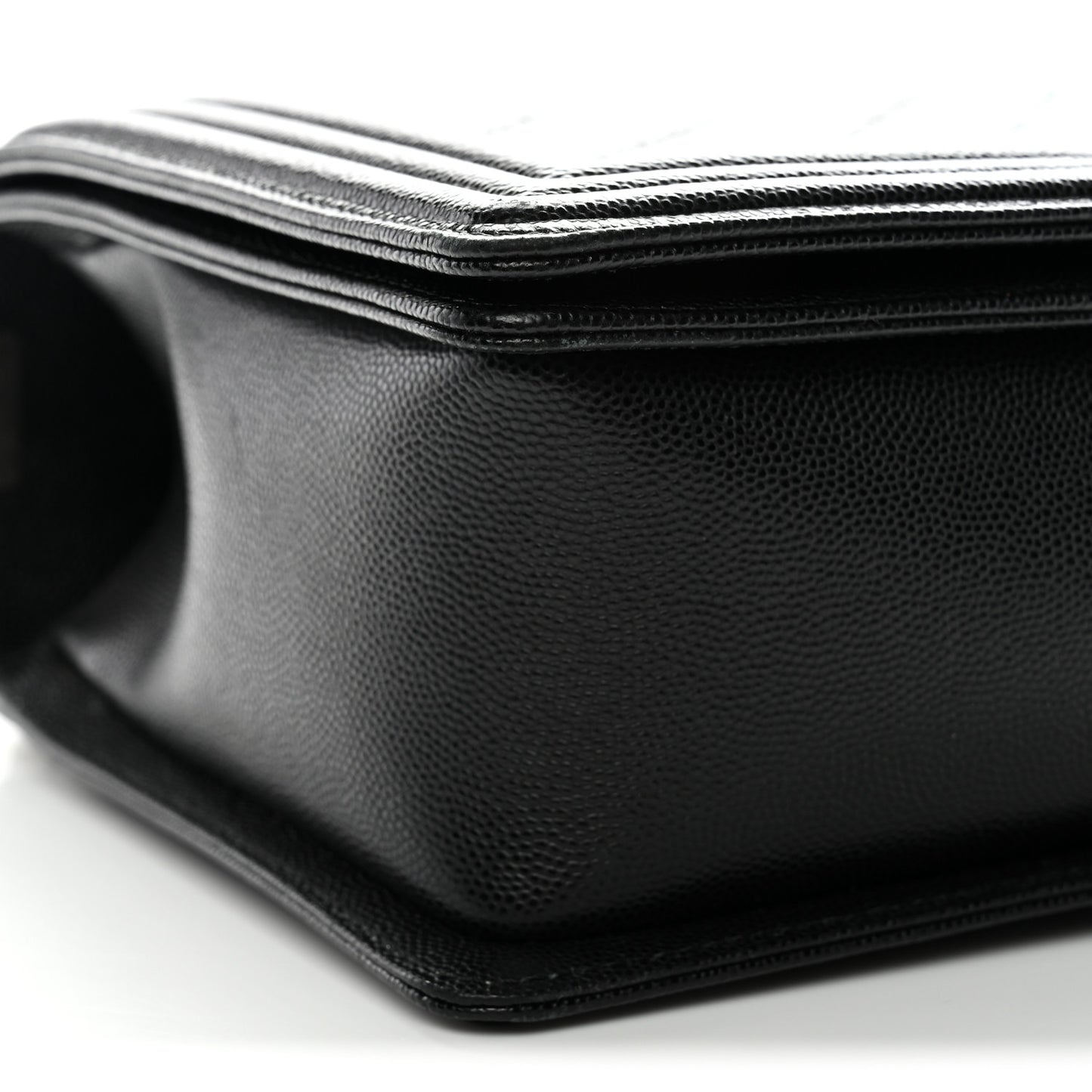Caviar Quilted New Medium Boy Flap Black