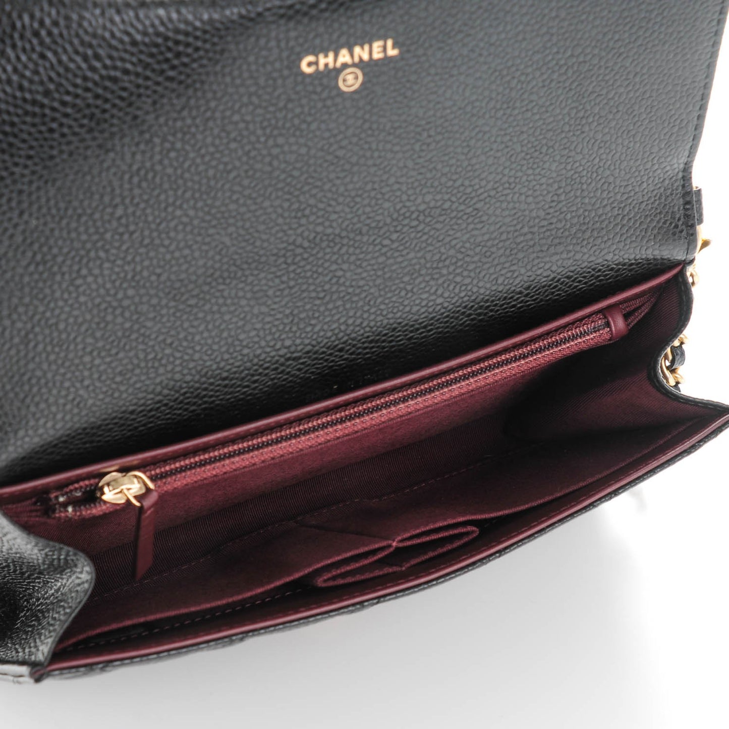 Caviar Quilted Wallet On Removable Chain Black