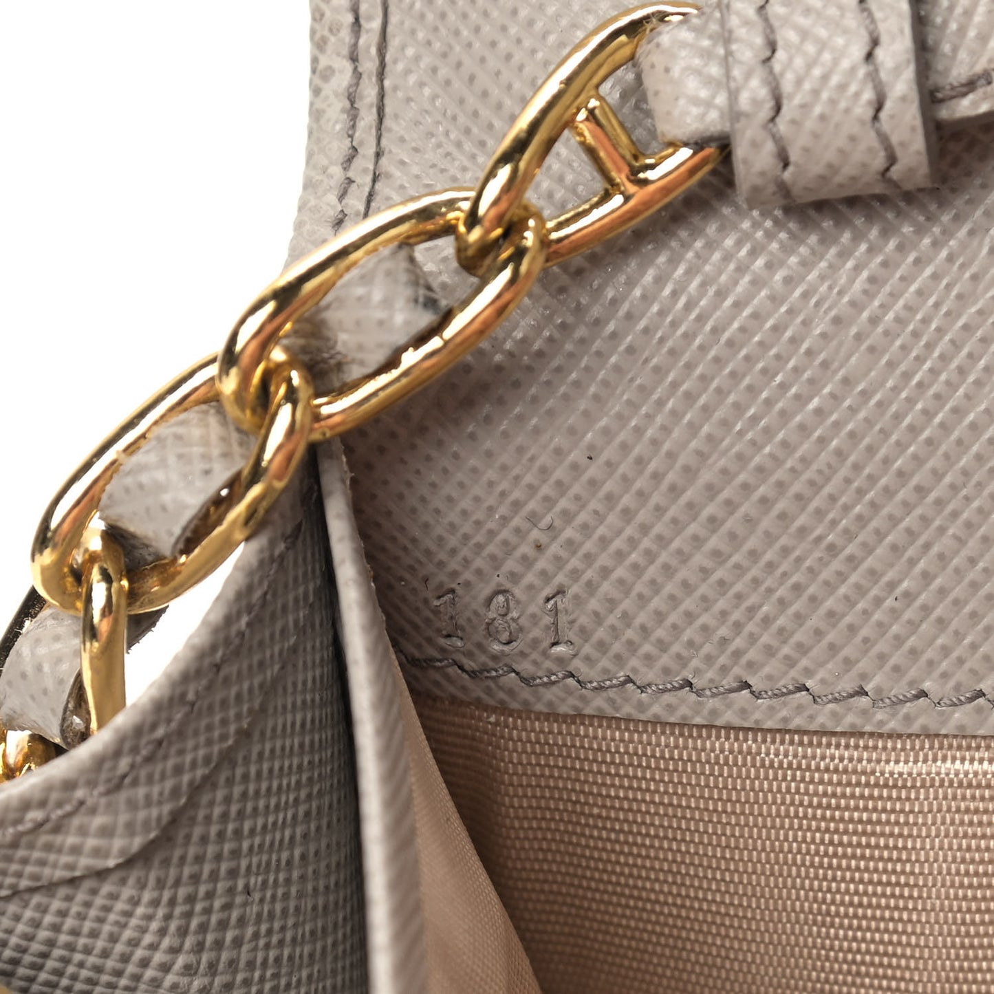 Saffiano Metal Oro Chain Wallet Pomice
