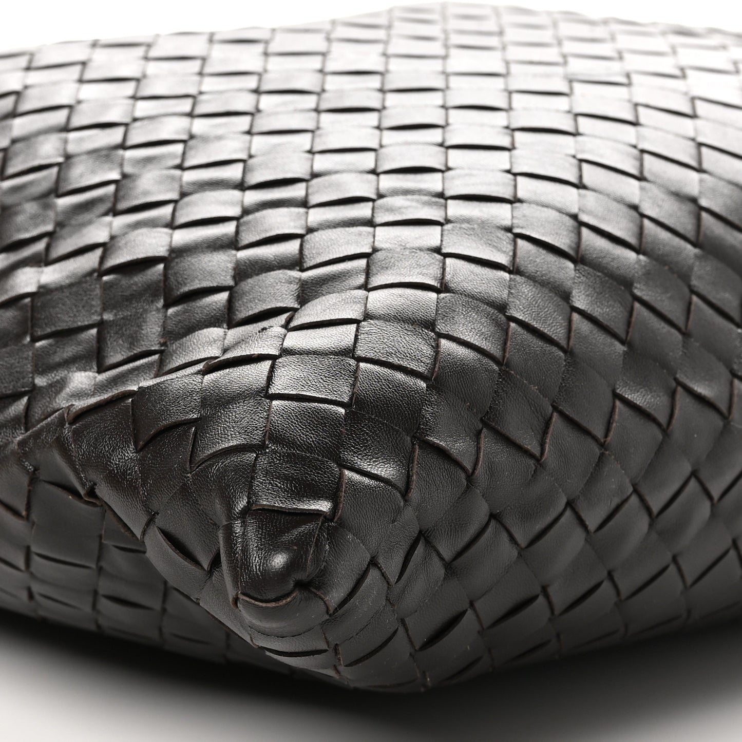 Calfskin Intrecciato Large Hop Ebano