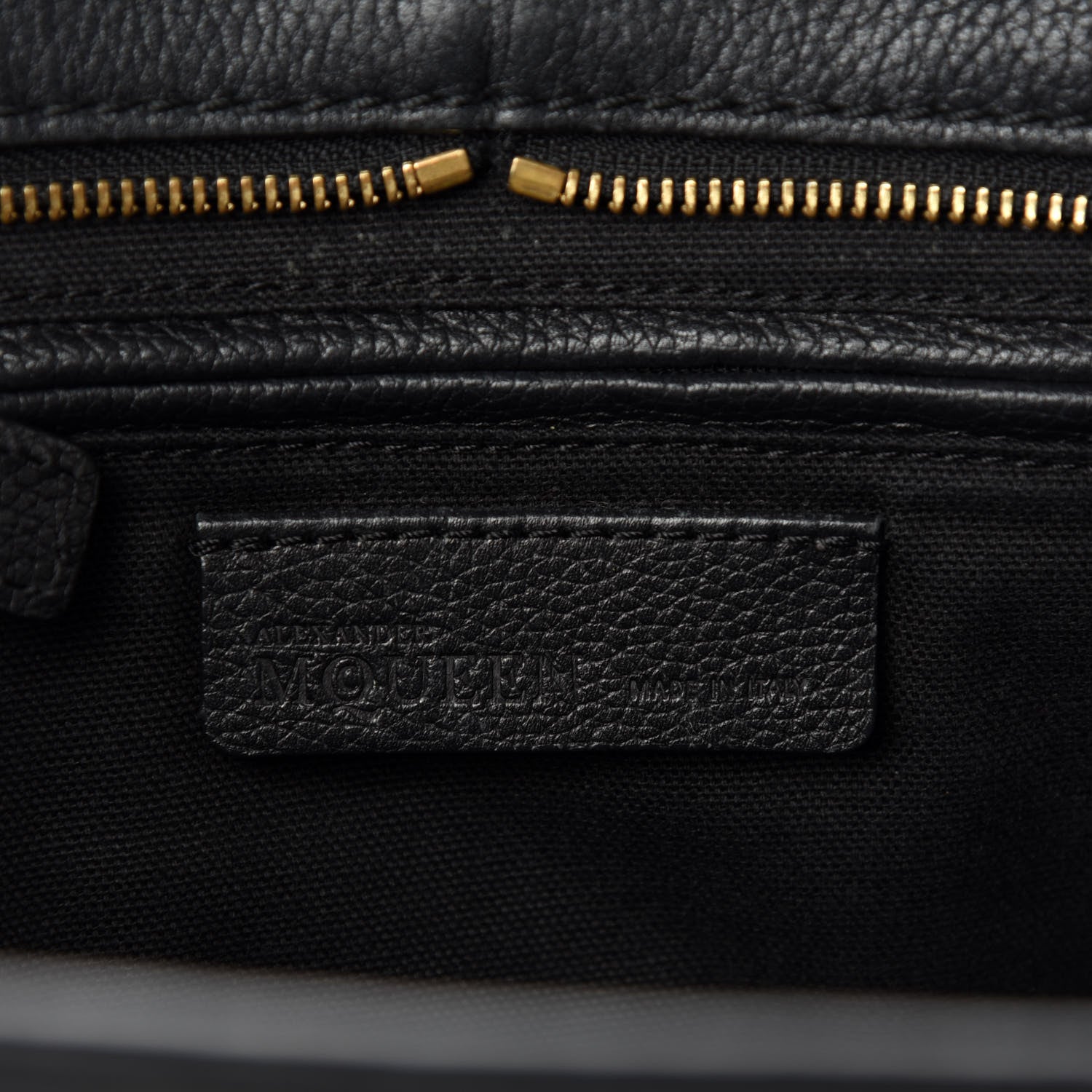 Alexander McQueen Pebbled Calfskin Small Skull Padlock Zip Around Tote Black 8 of 10