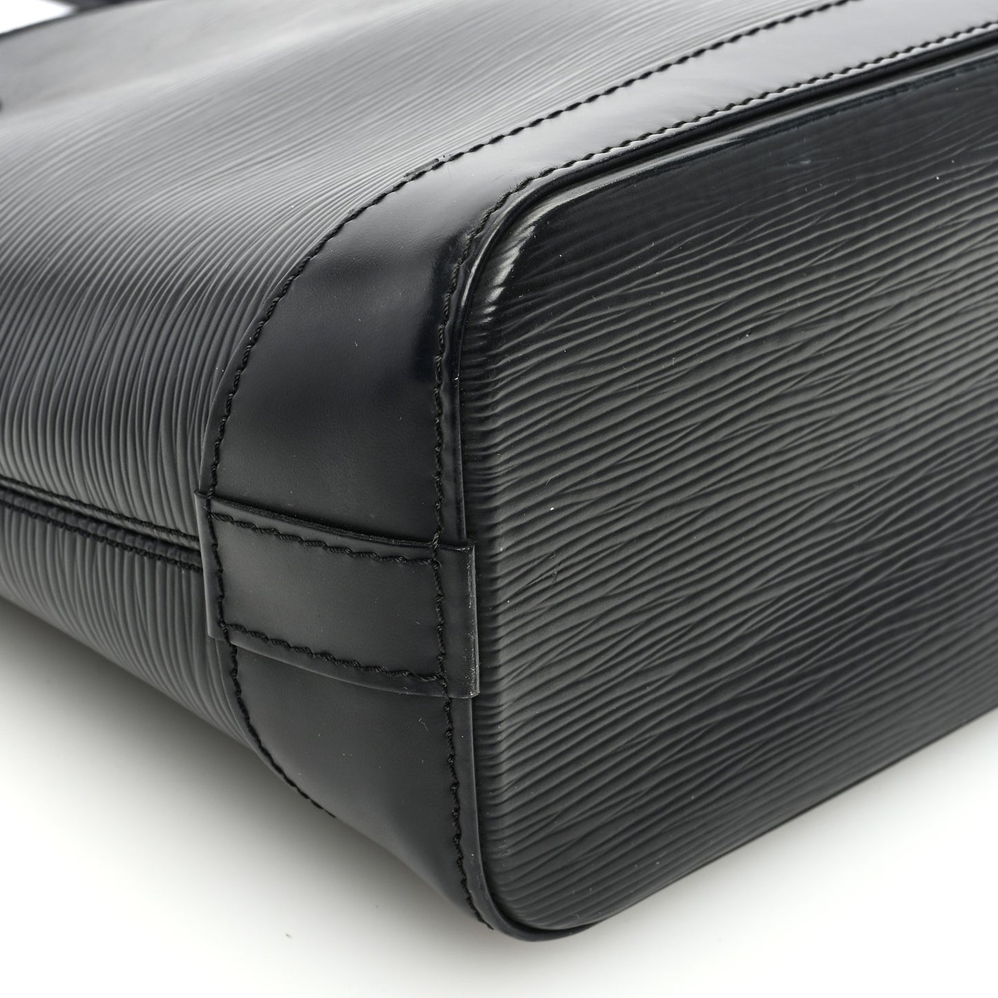 LOUIS VUITTON Epi Lockit Black