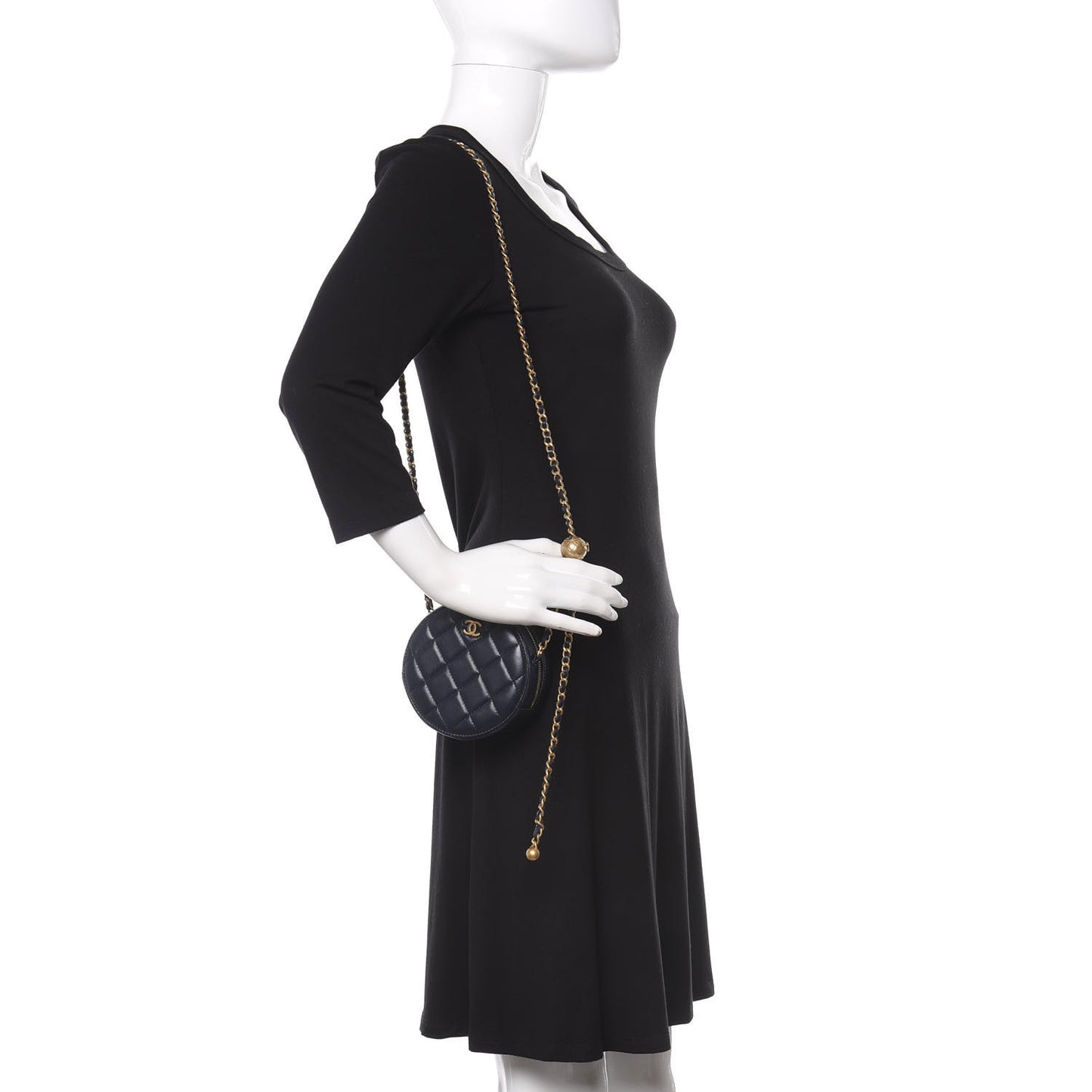 Lambskin Quilted Round Pearl Crush Clutch With Chain Navy Blue