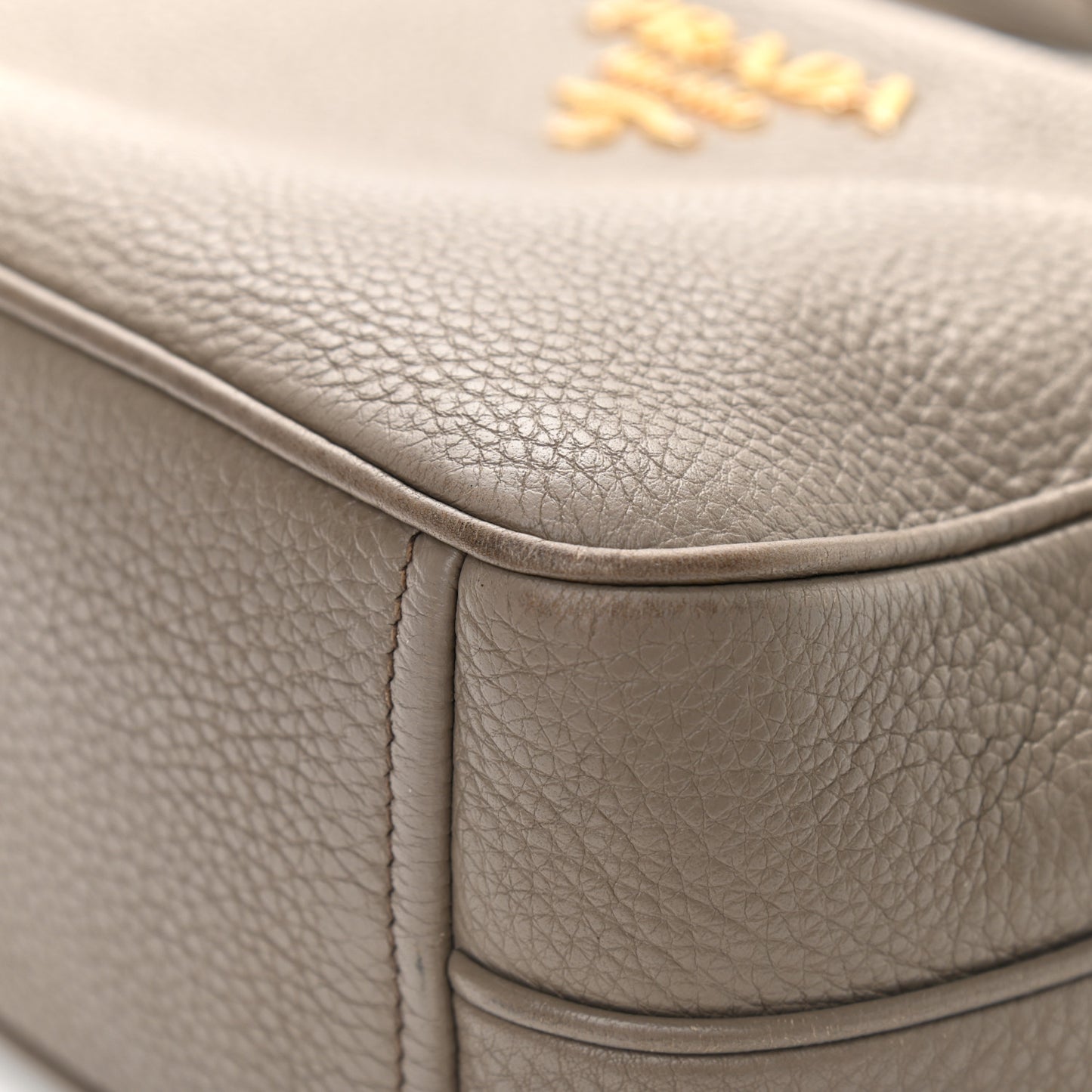 Vitello Daino Medium Double Zip Shoulder Bag Argilla