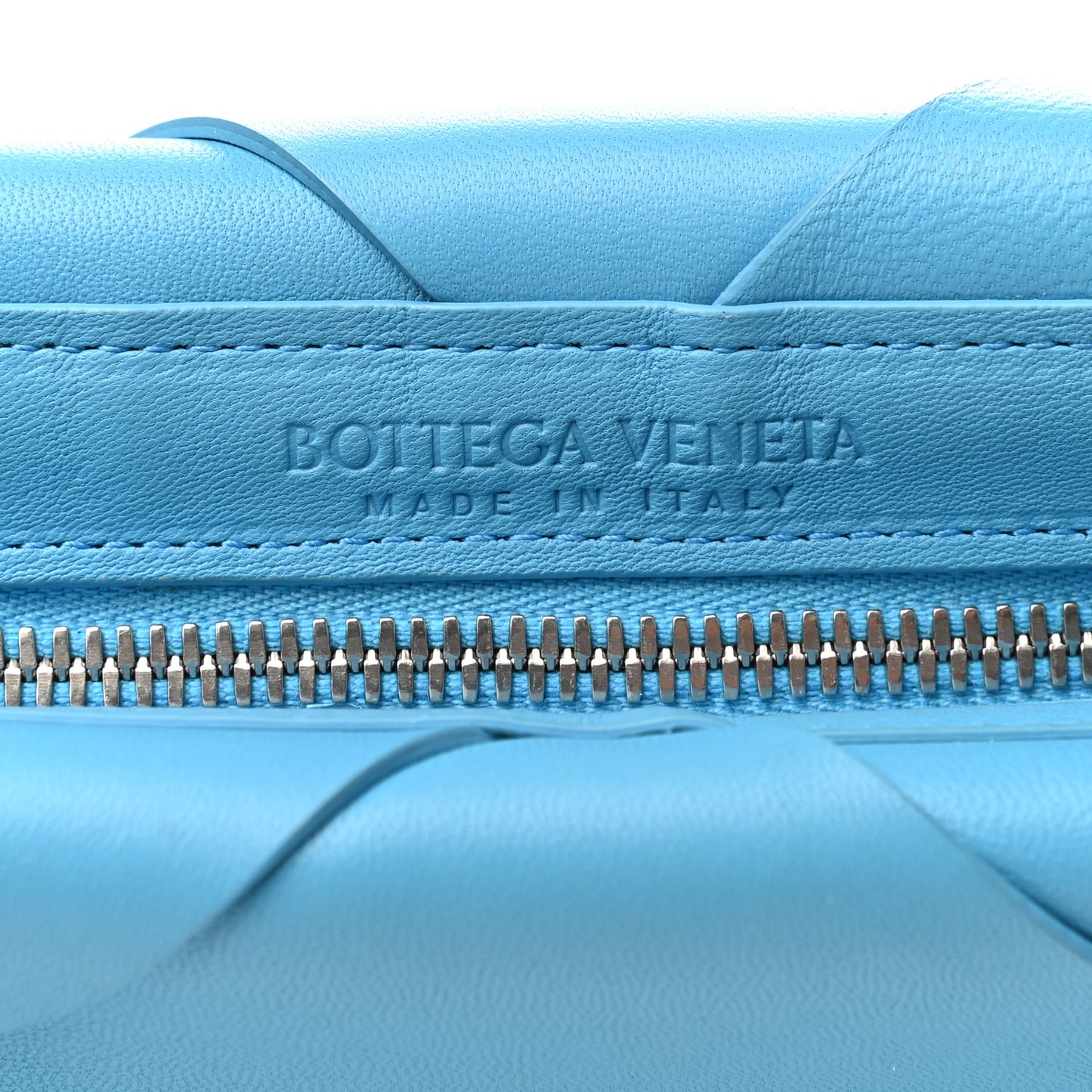 Nappa Maxi Blown Up Intrecciato Pouch Clutch Swimming Pool