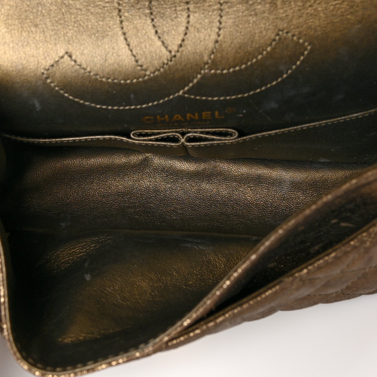 Chanel Iridescent Calfskin Quilted 2.55 Reissue 225 Flap Gold 4 of 11