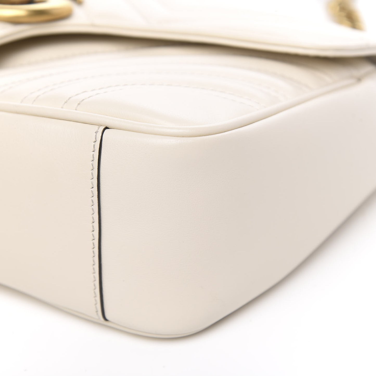 Calfskin Matelasse Small GG Marmont Shoulder Bag White