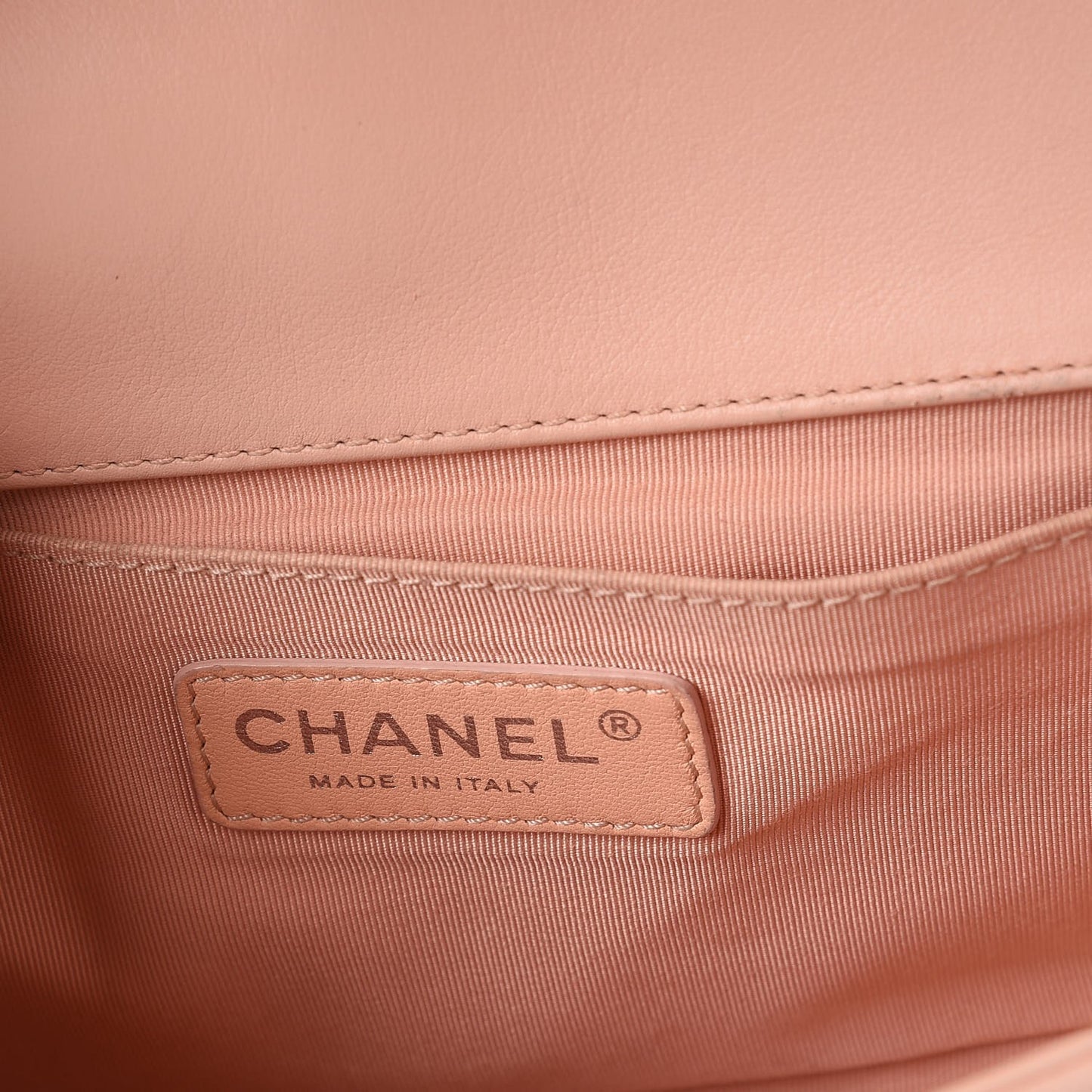 Lambskin Quilted Medium Boy Flap Light Pink