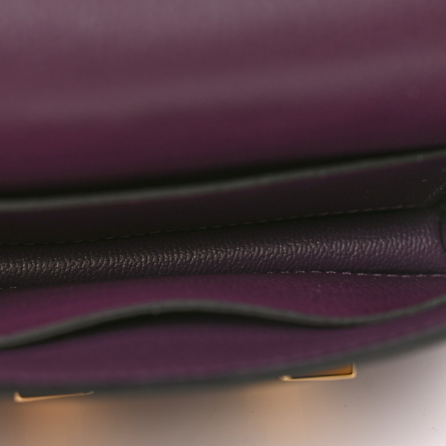 Evercolor Bi-Color Constance Slim Wallet Cassis Bleu Royale