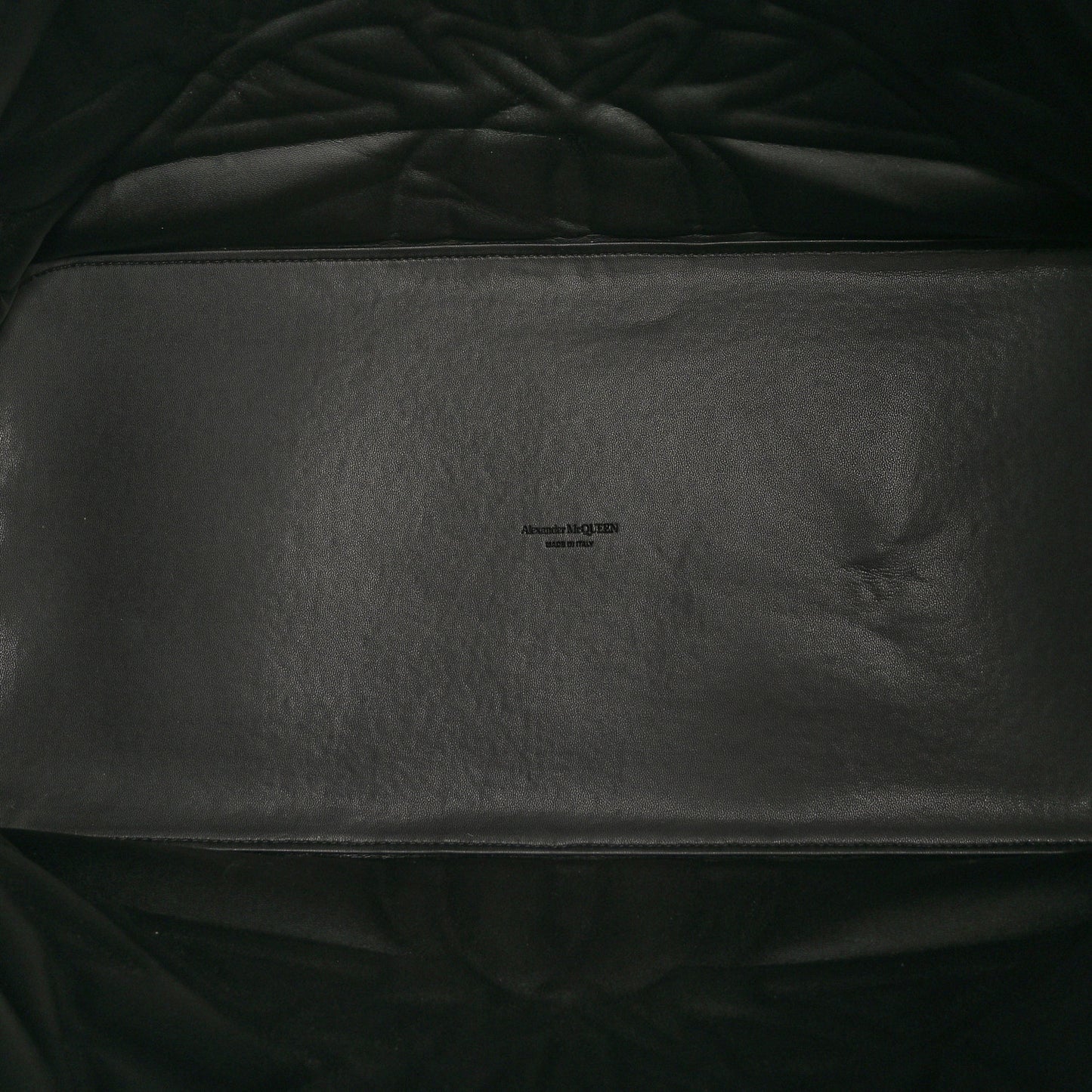 Calfskin Quilted Large The Bow Bag Black