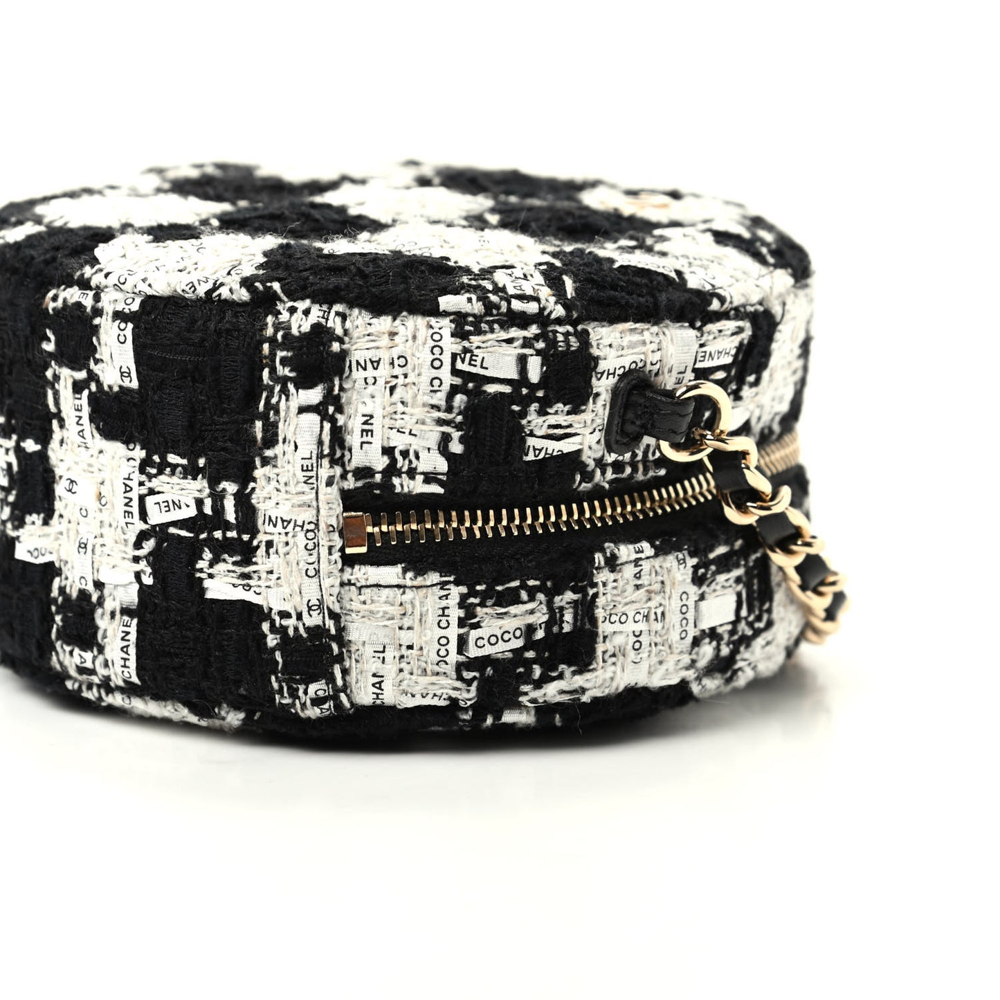 Tweed Quilted Round Clutch With Chain Black Ecru White