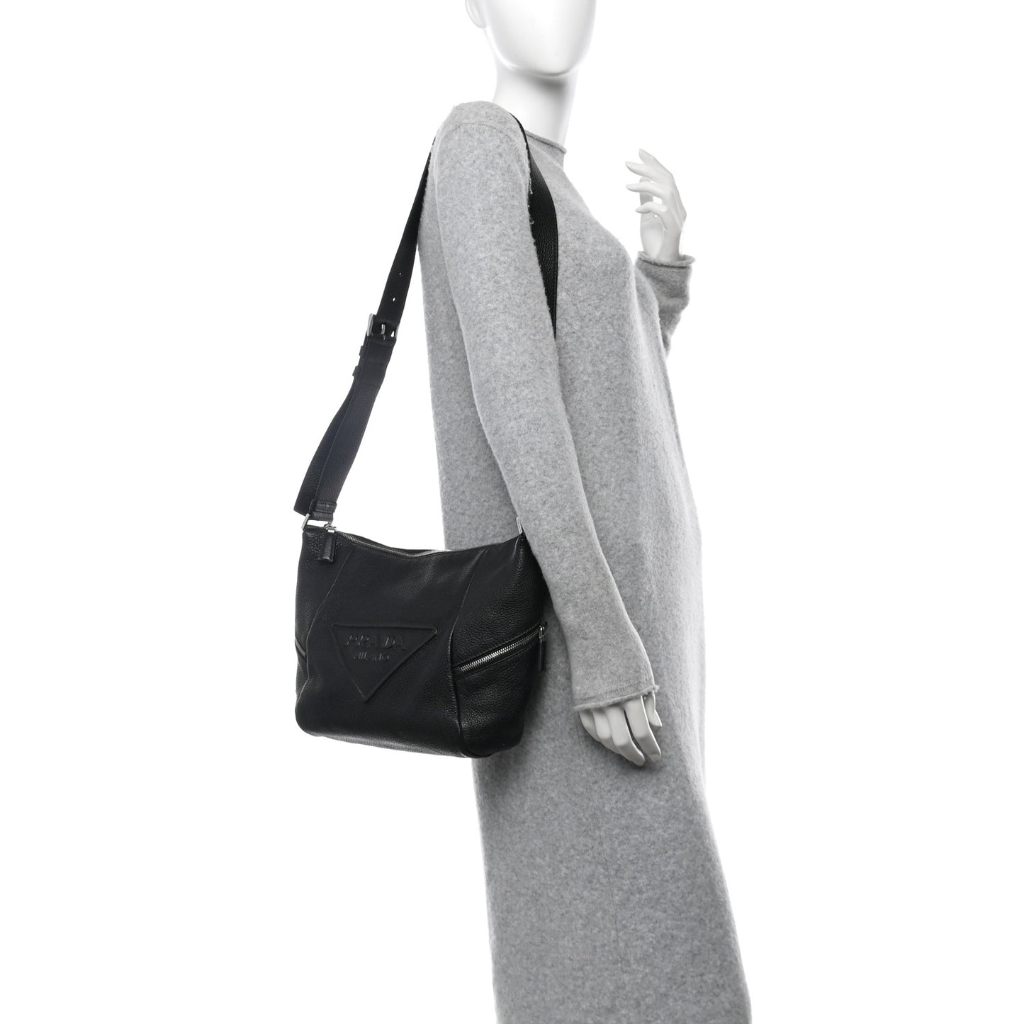 Vitello Daino Triangle Logo Embossed Shoulder Bag Black