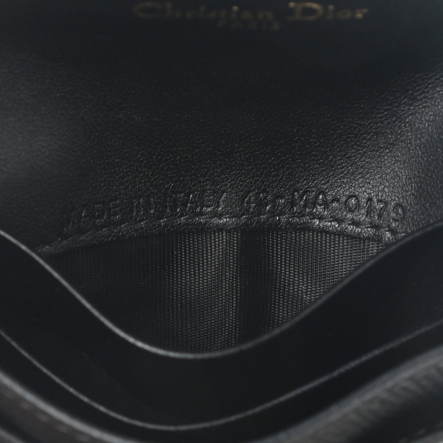Grained Calfskin Saddle Card Holder Black