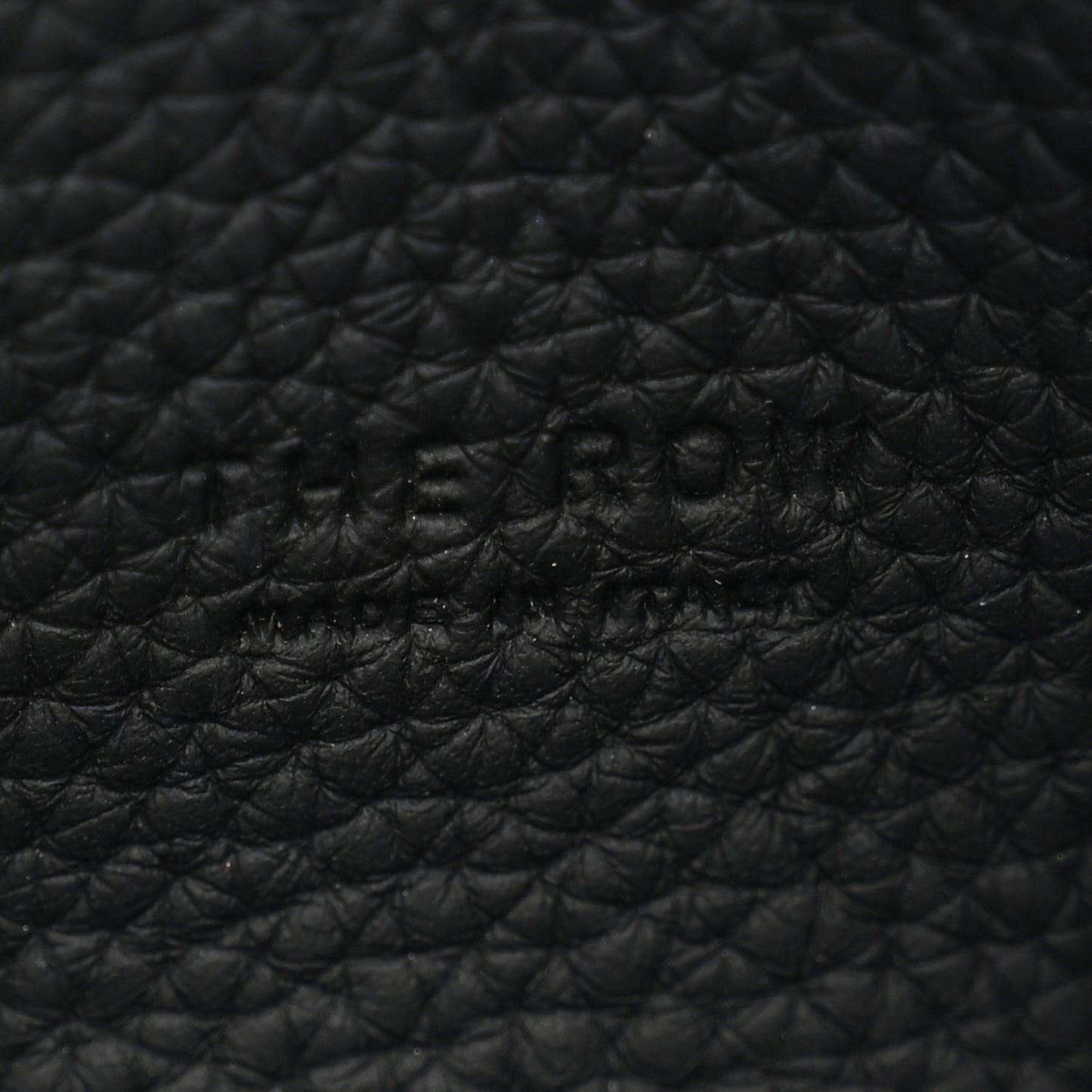 Matte Grained Calfskin Soft Margaux 15 Black