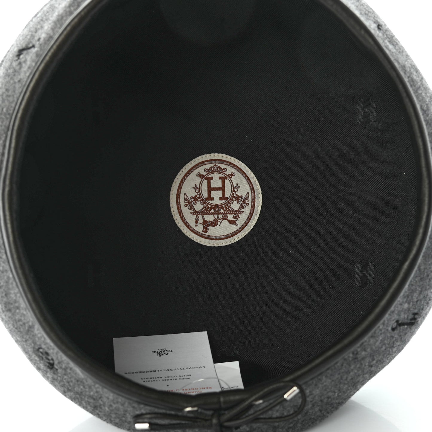 Cashmere Lambskin Saint-Honore Charms Beret 57 Charbon