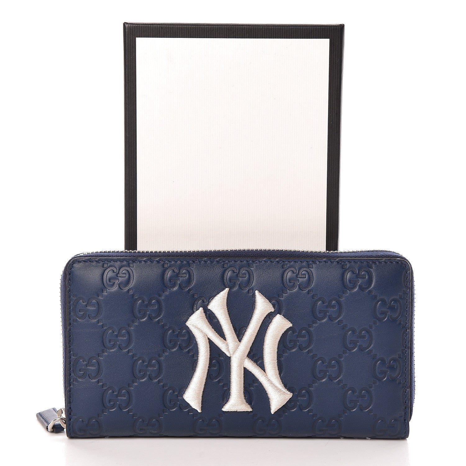 Gucci X MLB Guccissima Signature NY Yankees Embroidered Zip Around Wallet Royale Ivory 9 of 9