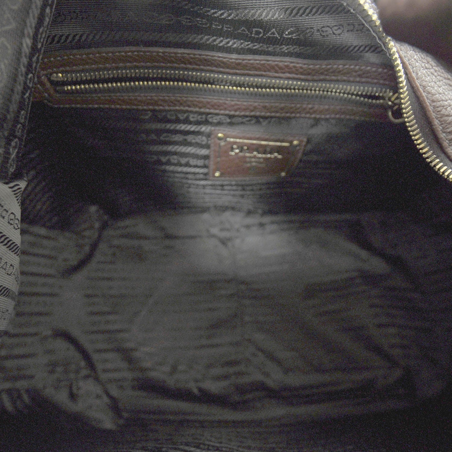 Prada Vitello Daino Hobo Amaranto 8 of 10