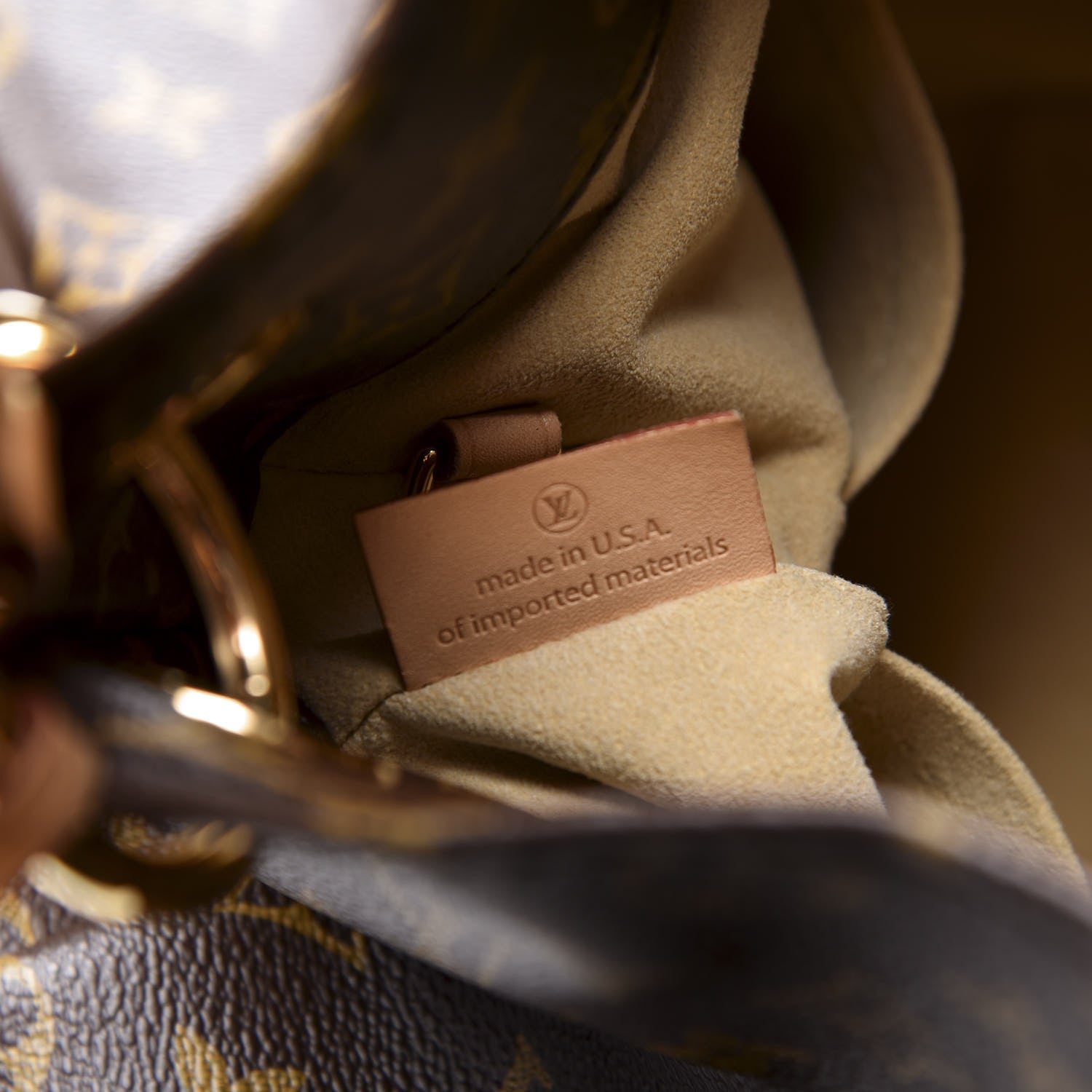 Louis Vuitton Monogram Artsy MM 8 of 11