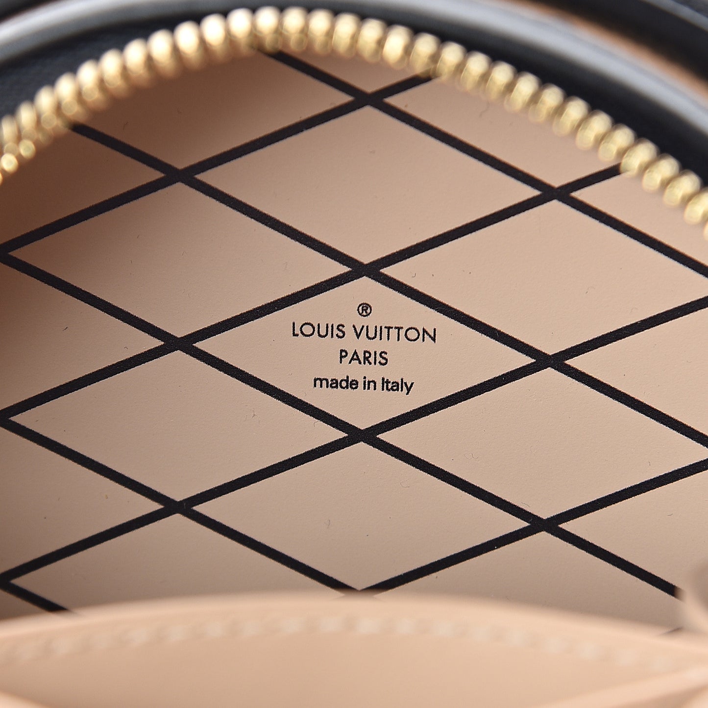 Reverse Monogram Mini Boite Chapeau