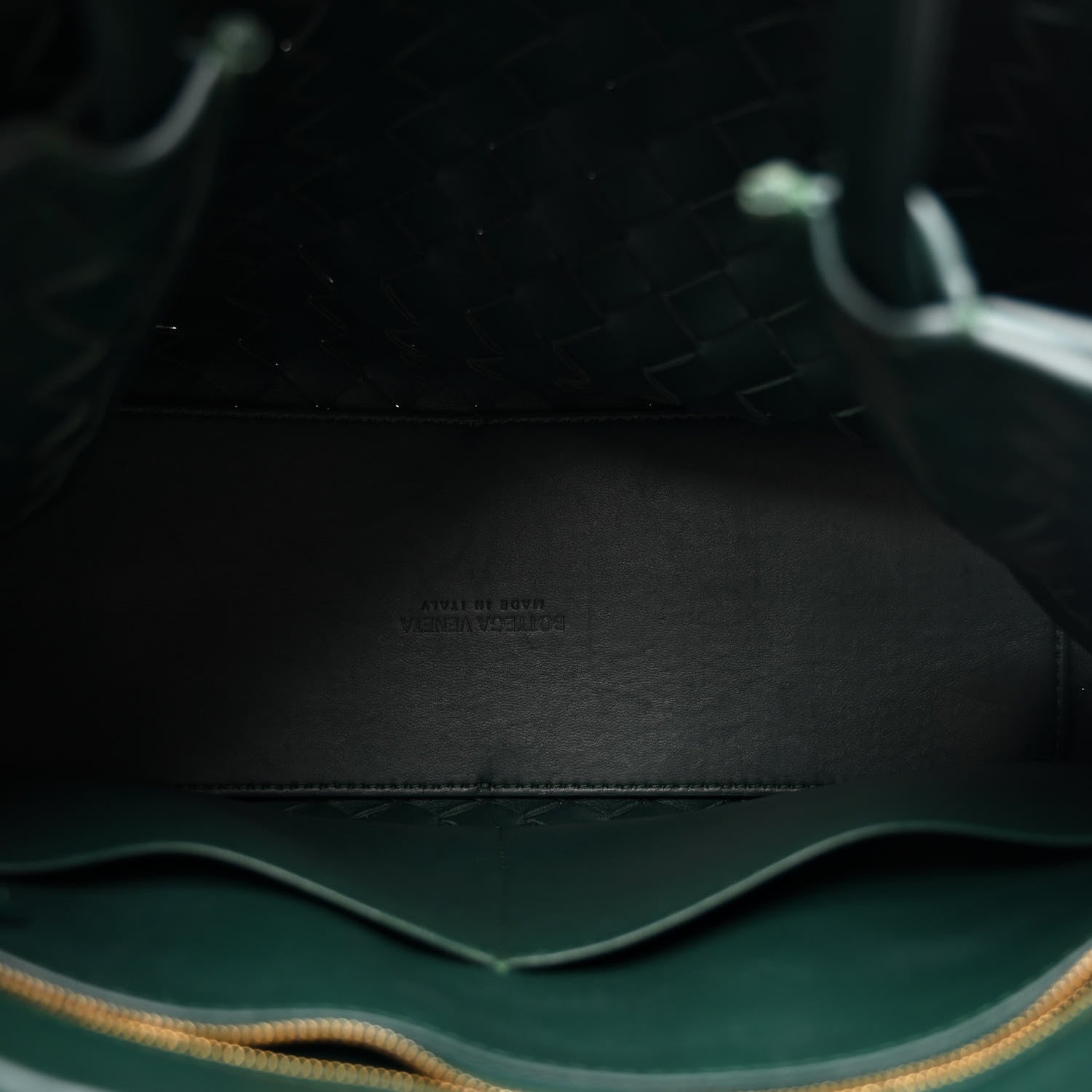 Bottega Veneta Nappa Intrecciato Medium Andiamo Shoulder Bag Emerald Green 5 of 9