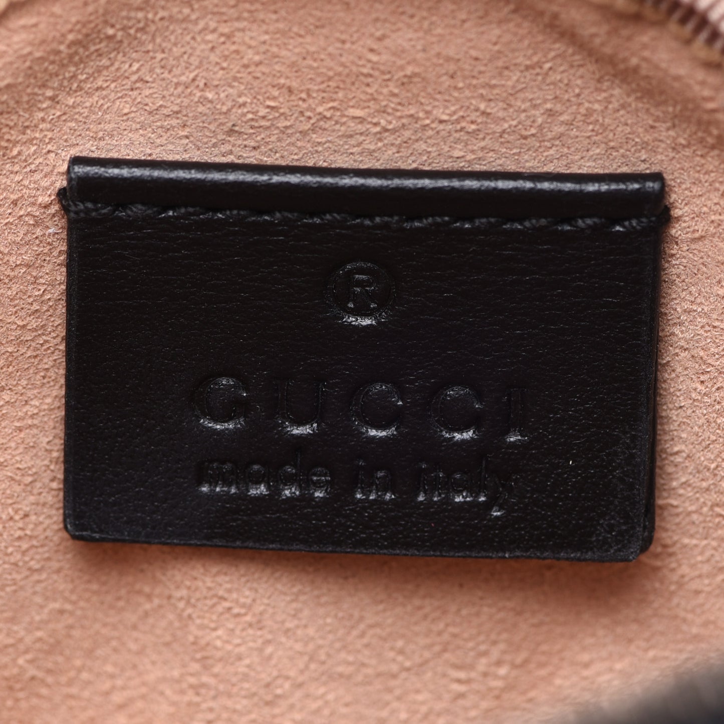 Calfskin Matelasse GG Marmont Round Mini Bag Black