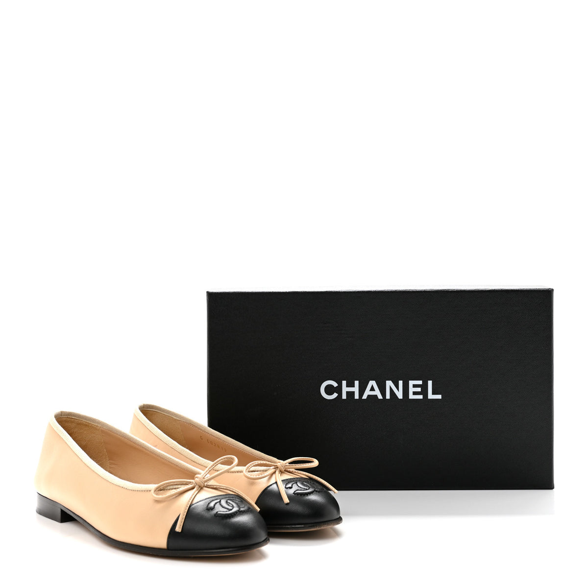 Chanel Lambskin Cap Toe CC Ballerina Flats 35.5 Beige Black 11 of 11
