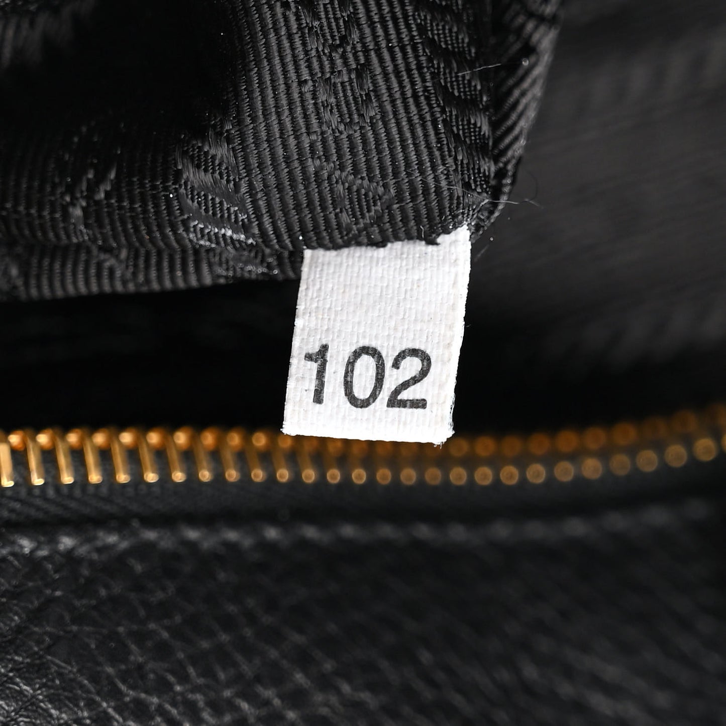 Vitello Daino Antik houlder Bag Black
