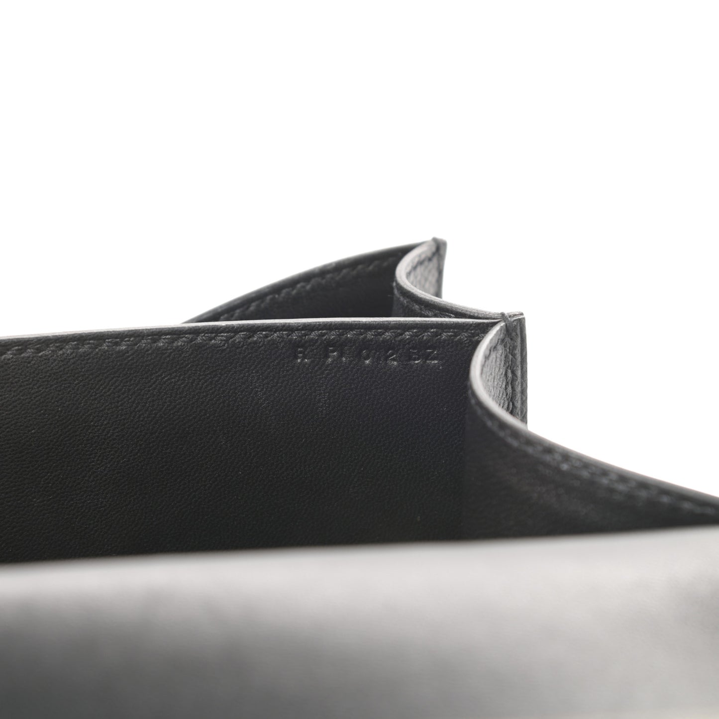 Epsom Constance 24 Black