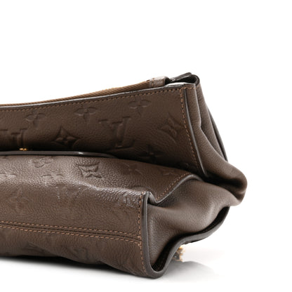 Louis Vuitton Empreinte Petillante Clutch Ombre 10 of 10