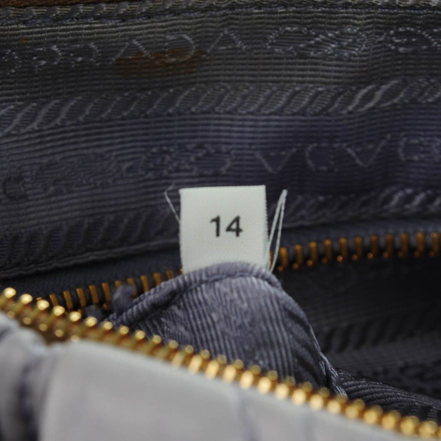 Nappa Stitches Shoulder Bag Glicine