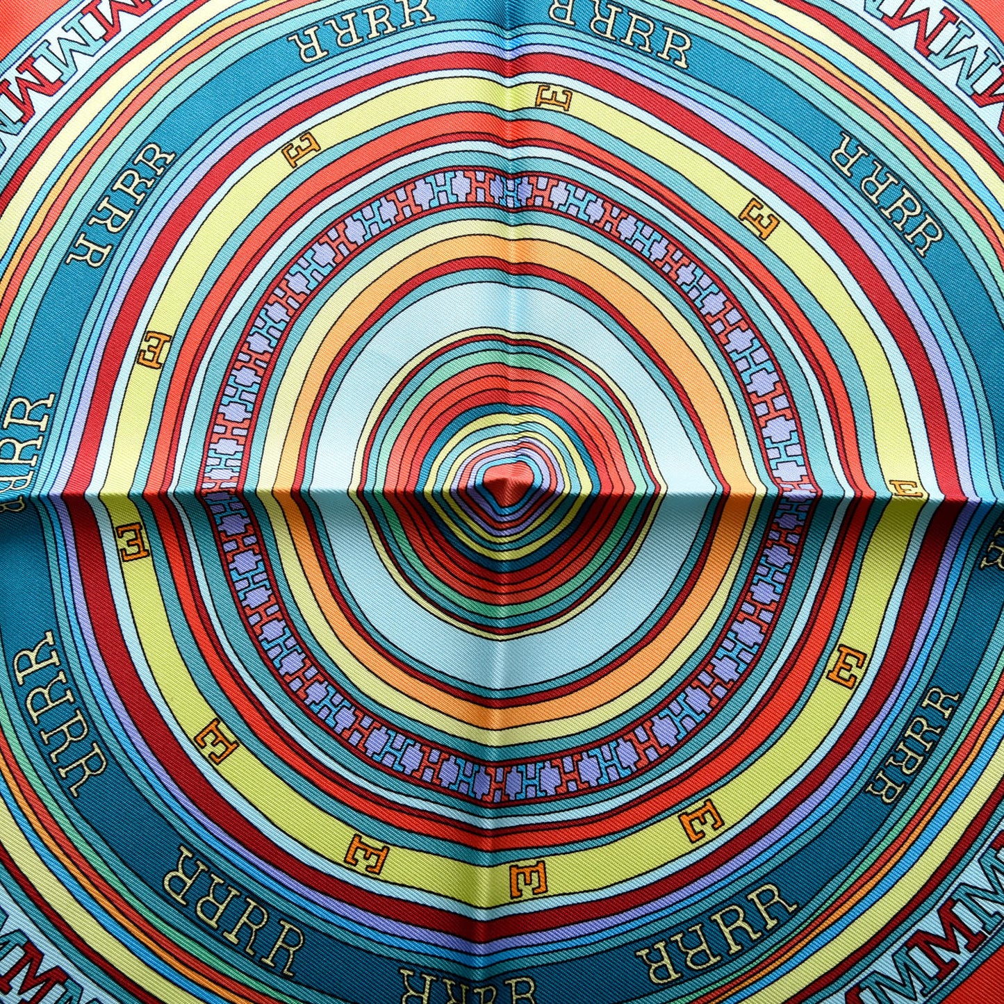 Silk Tohu Bohu Pocket Square Rouge Bleu Vert Pomme Canard