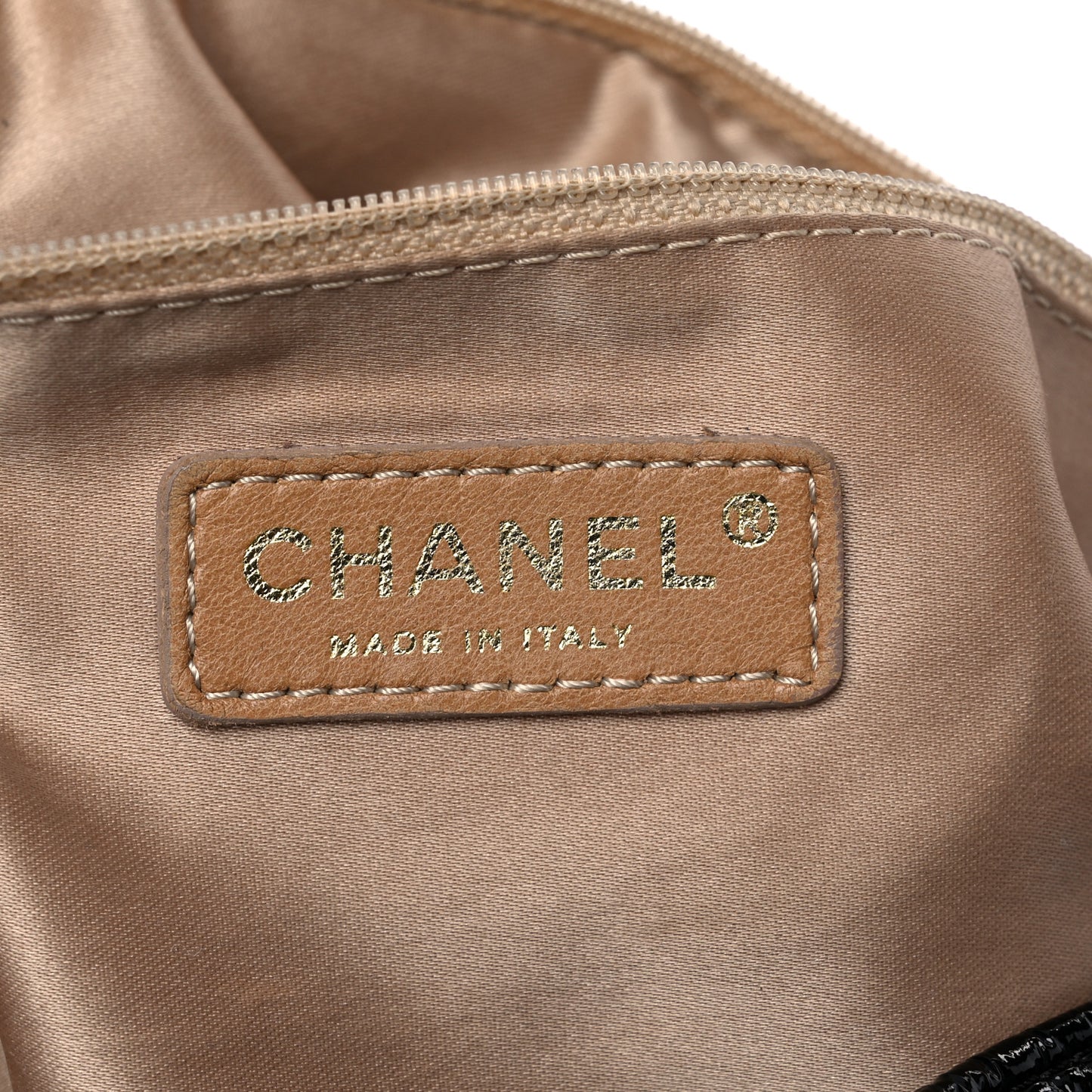 Vinyl XL Rock and Chain Flap Black