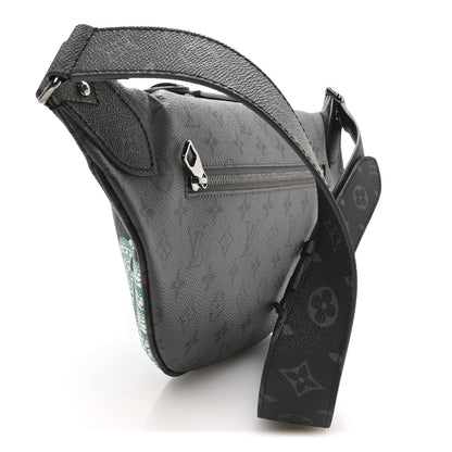 Louis Vuitton LV X YK Monogram Eclipse Reverse Pumpkin Bumbag Multicolor 3 of 10