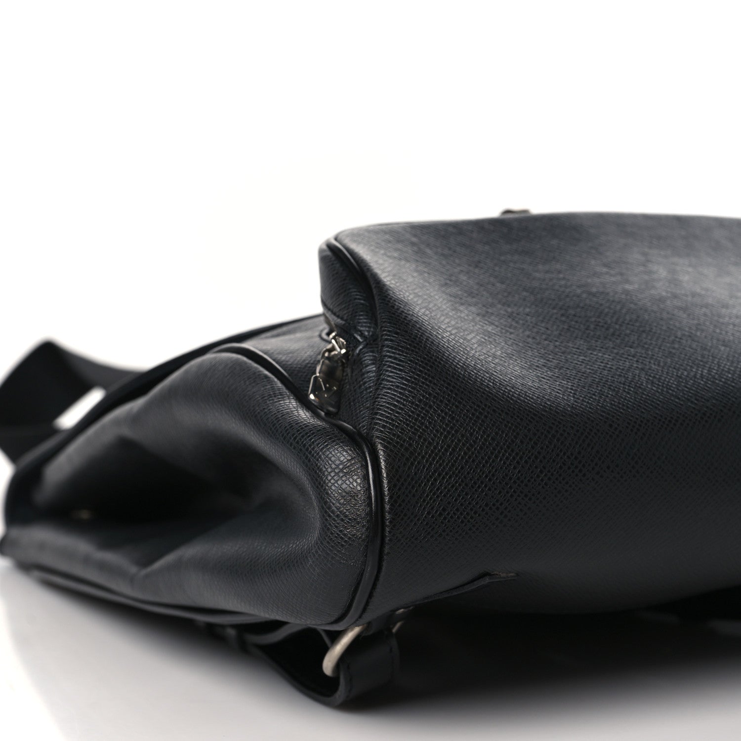Louis Vuitton Taiga Cassiar Backpack Ardoise 6 of 7