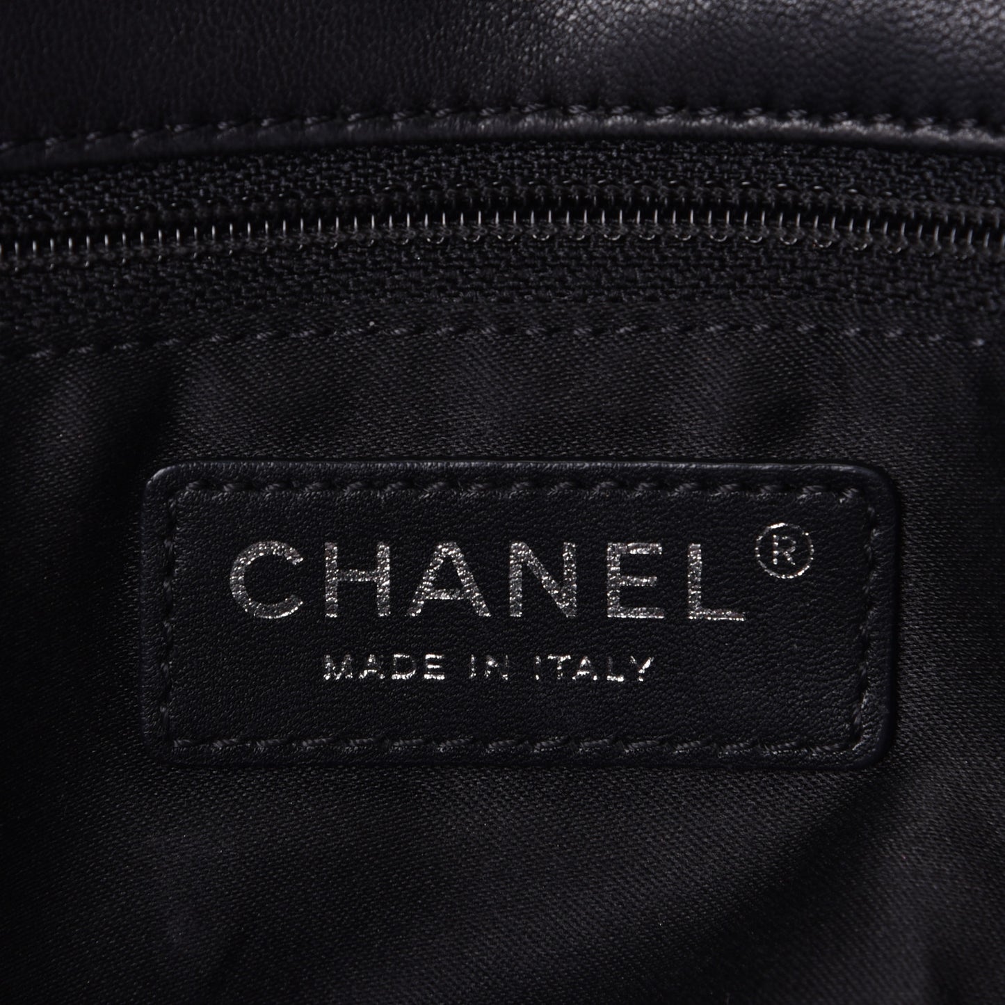Lambskin Quilted Maxi Chanel 3 Flap Black