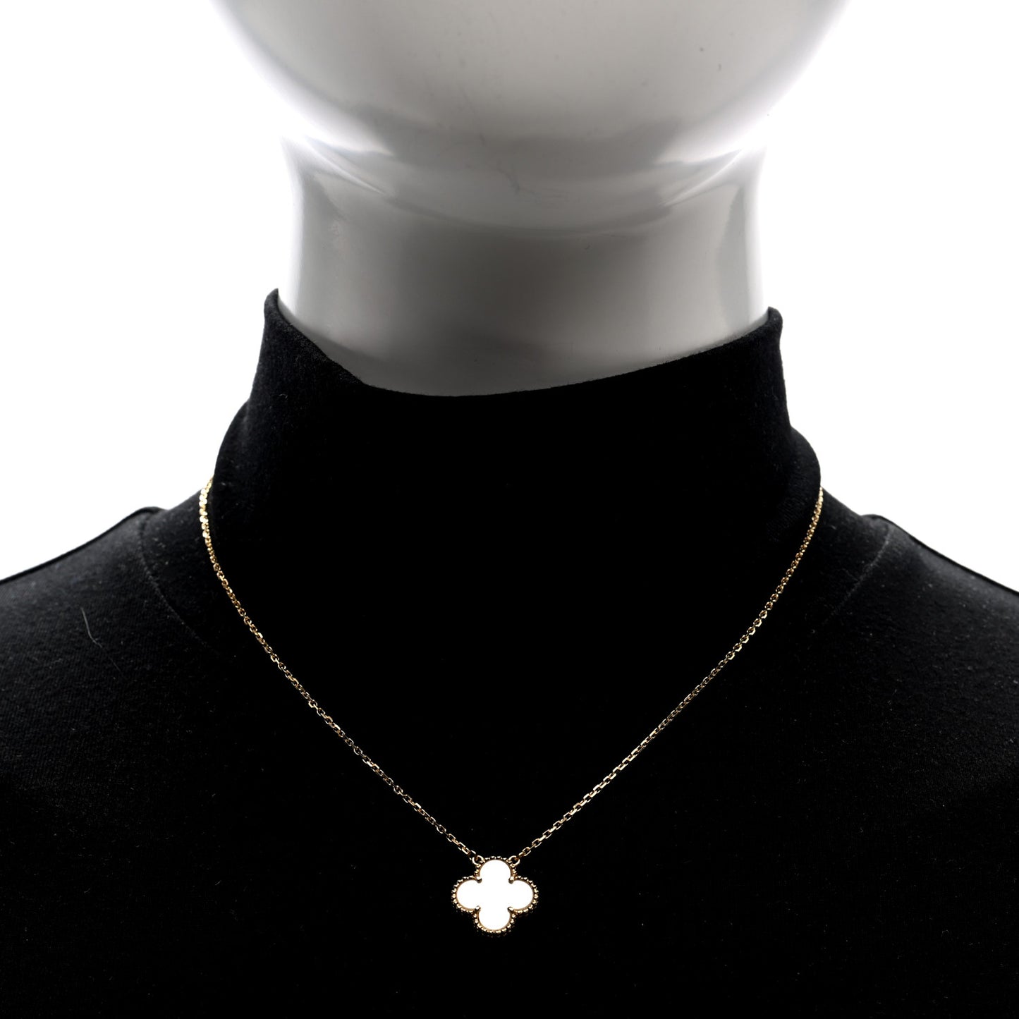 18K Yellow Gold Mother of Pearl Vintage Alhambra Pendant Necklace
