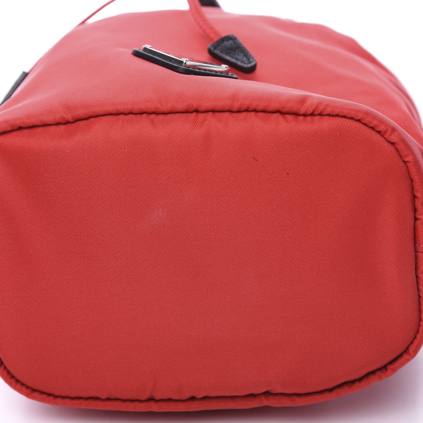 Saffiano Tessuto Nylon Bucket Wristlet Rosso