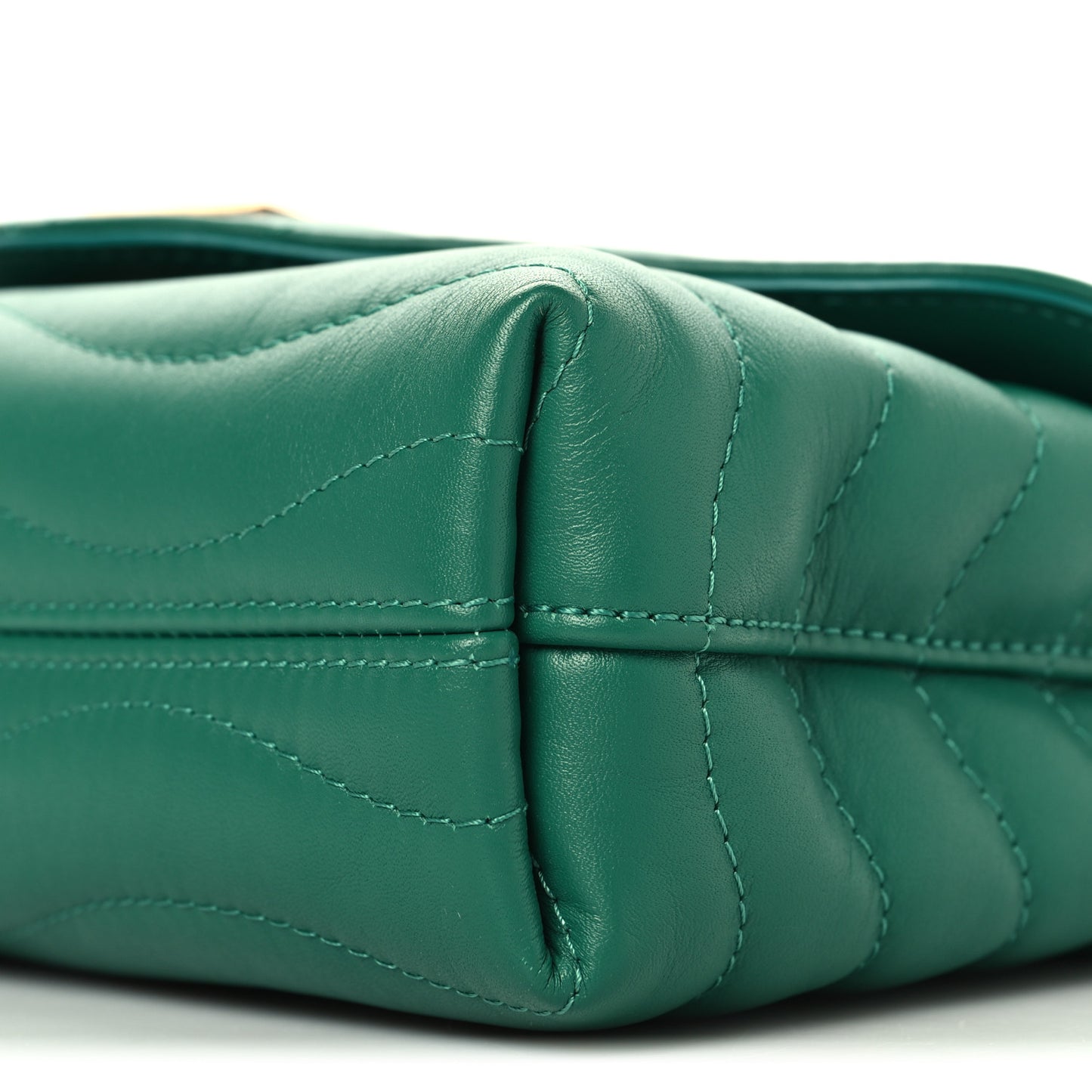 Calfskin New Wave Chain Bag MM NM  Emerald