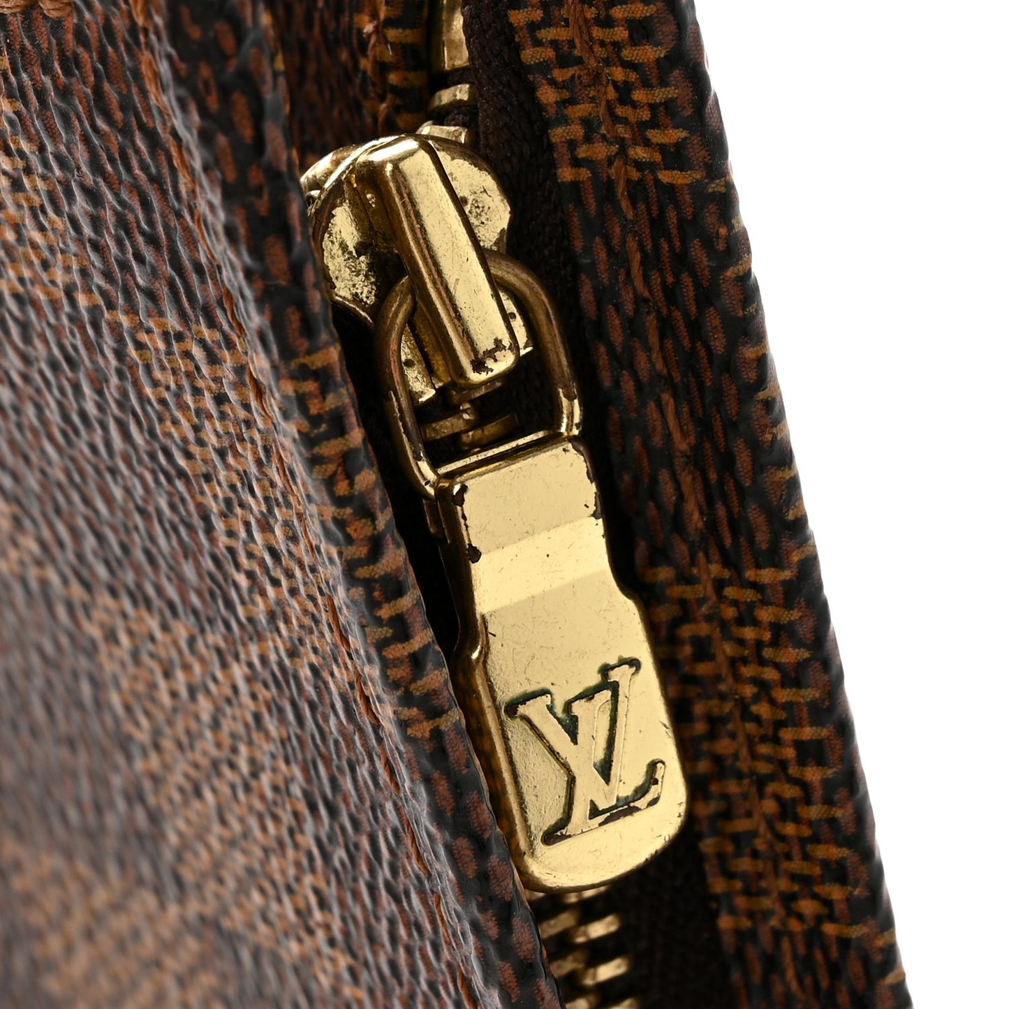 Damier Ebene Toiletry Pouch 15