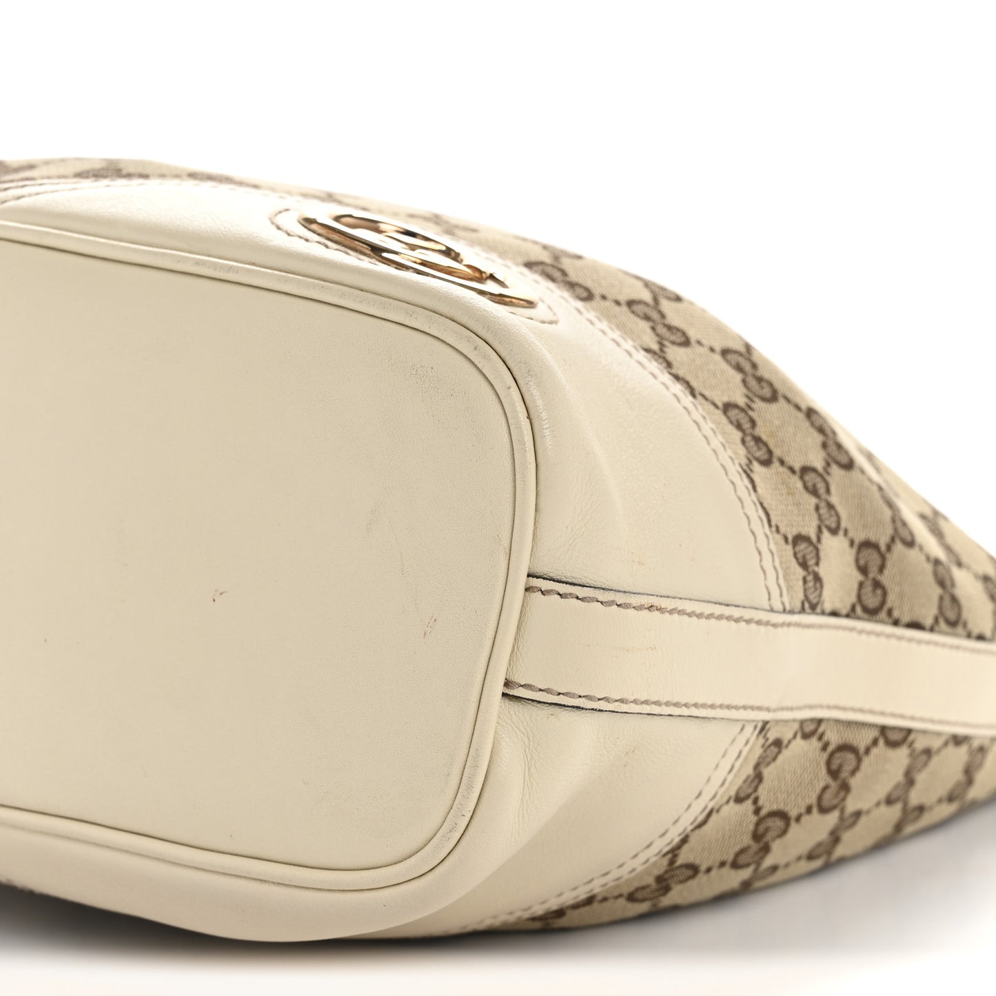 Monogram Medium New Britt Hobo Off White