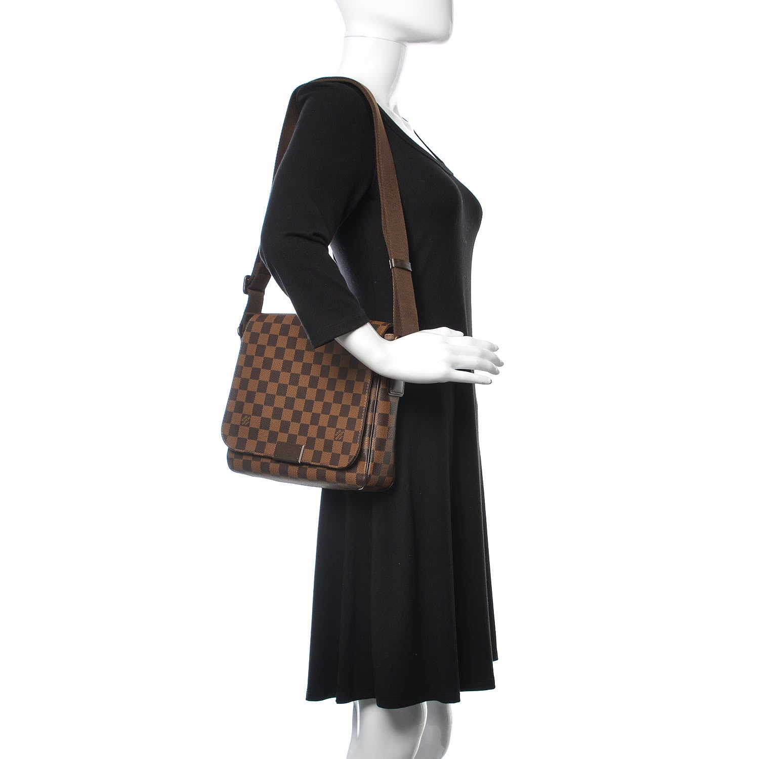 Louis Vuitton Damier Ebene District PM 2 of 10