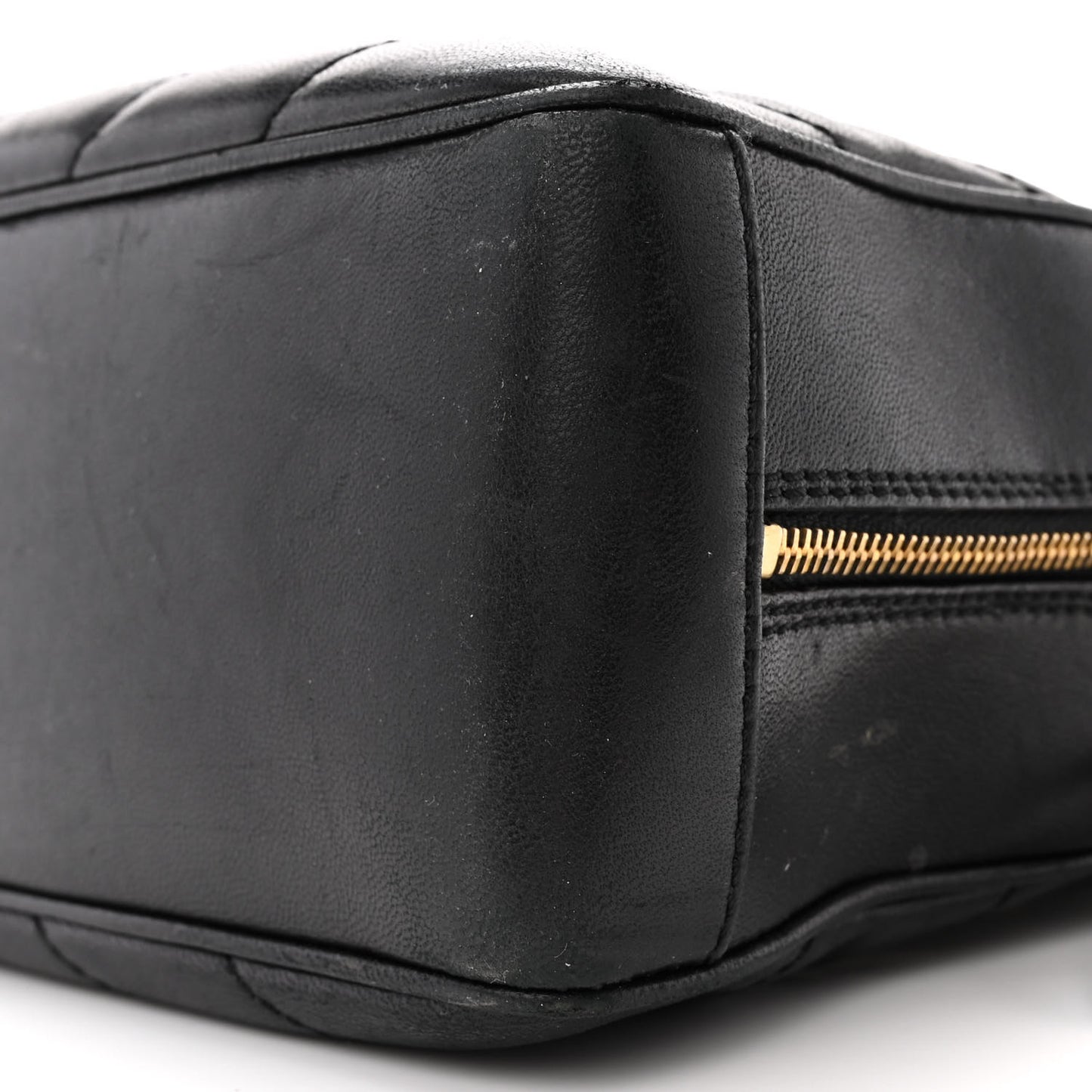 Lambskin Chevron Quilted Camera Case Black