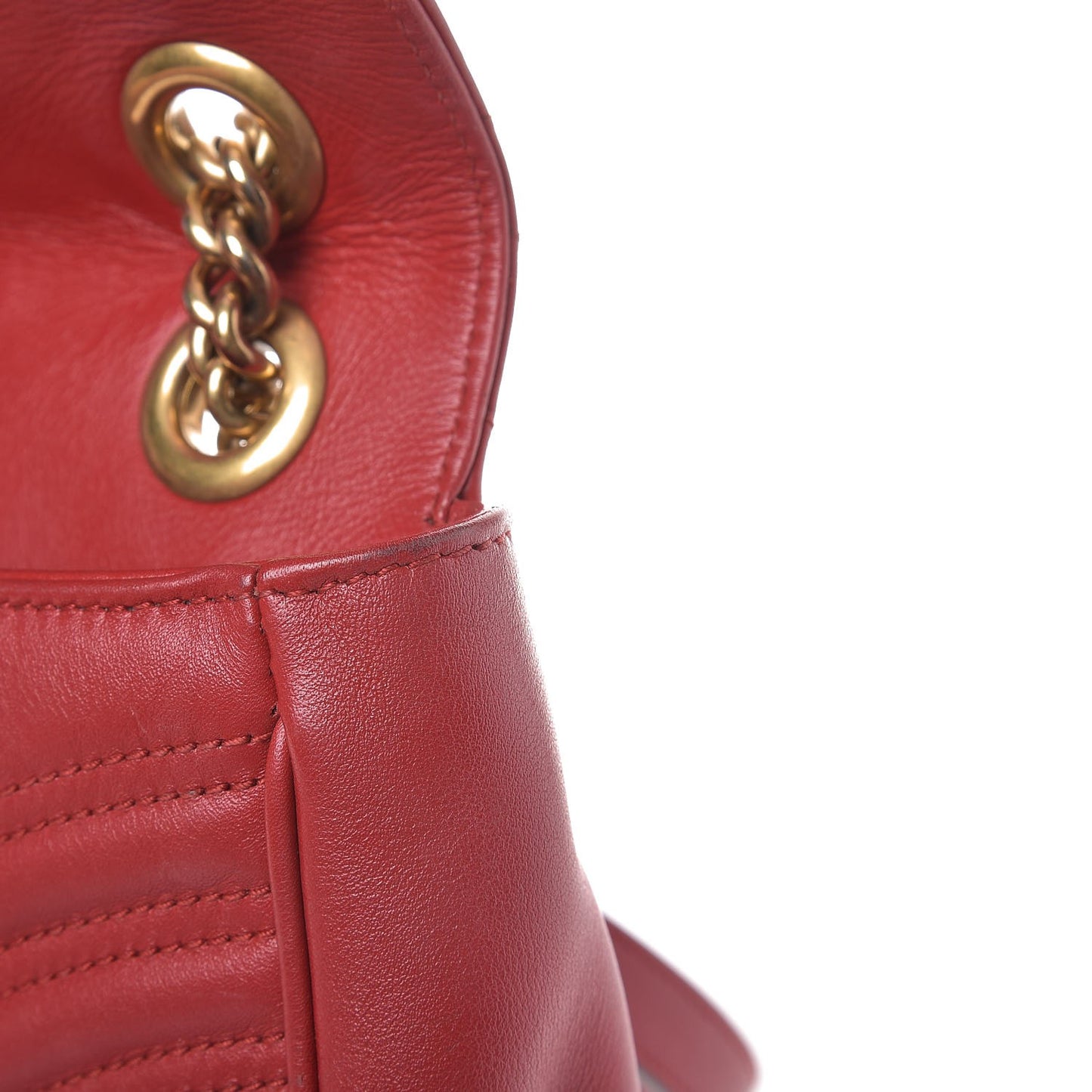 Calfskin Matelasse Small GG Marmont Shoulder Bag Hibiscus Red