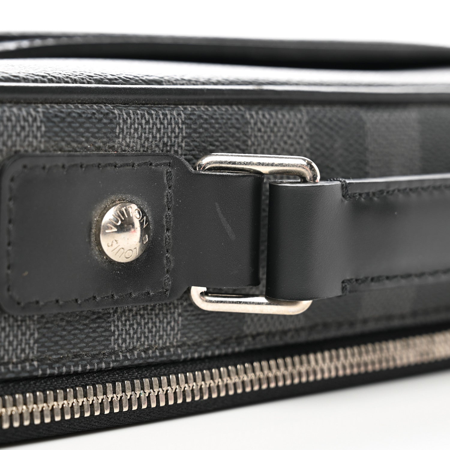 Louis Vuitton Damier Graphite Steeve 13 of 15