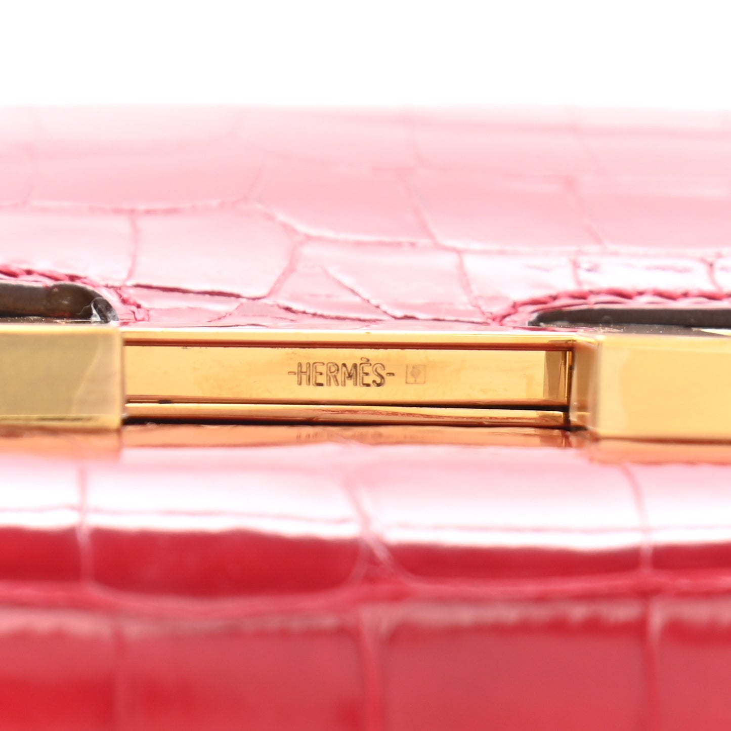 Shiny Alligator Constance Long Wallet Rouge Vif